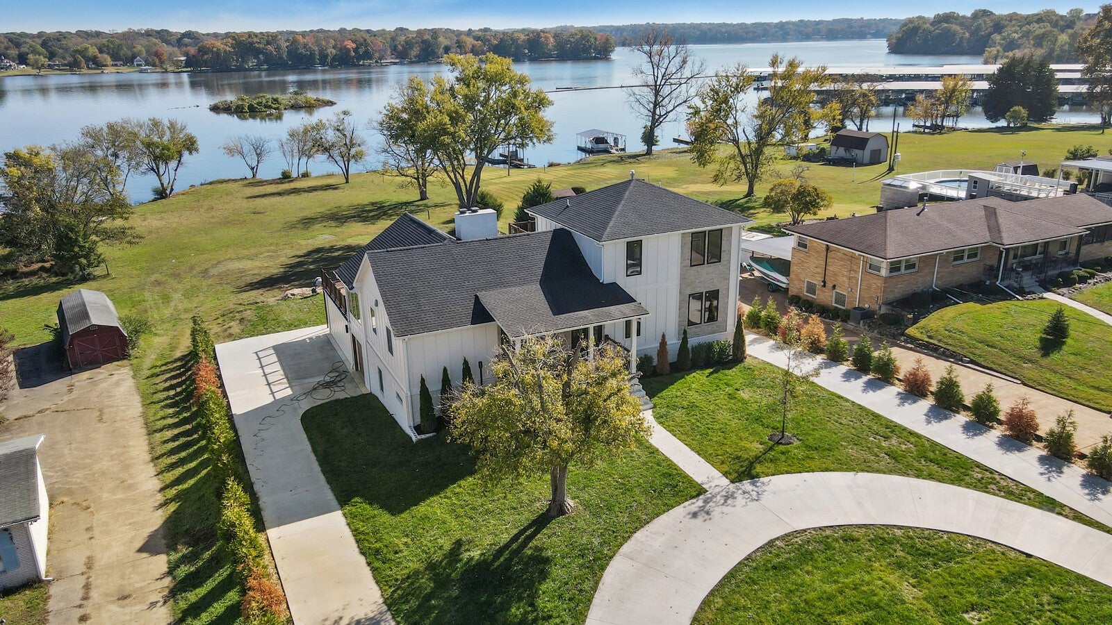 Hendersonville, Tennessee, 37075, United States, 5 Bedrooms Bedrooms, ,5 BathroomsBathrooms,Residential,Active,1988446