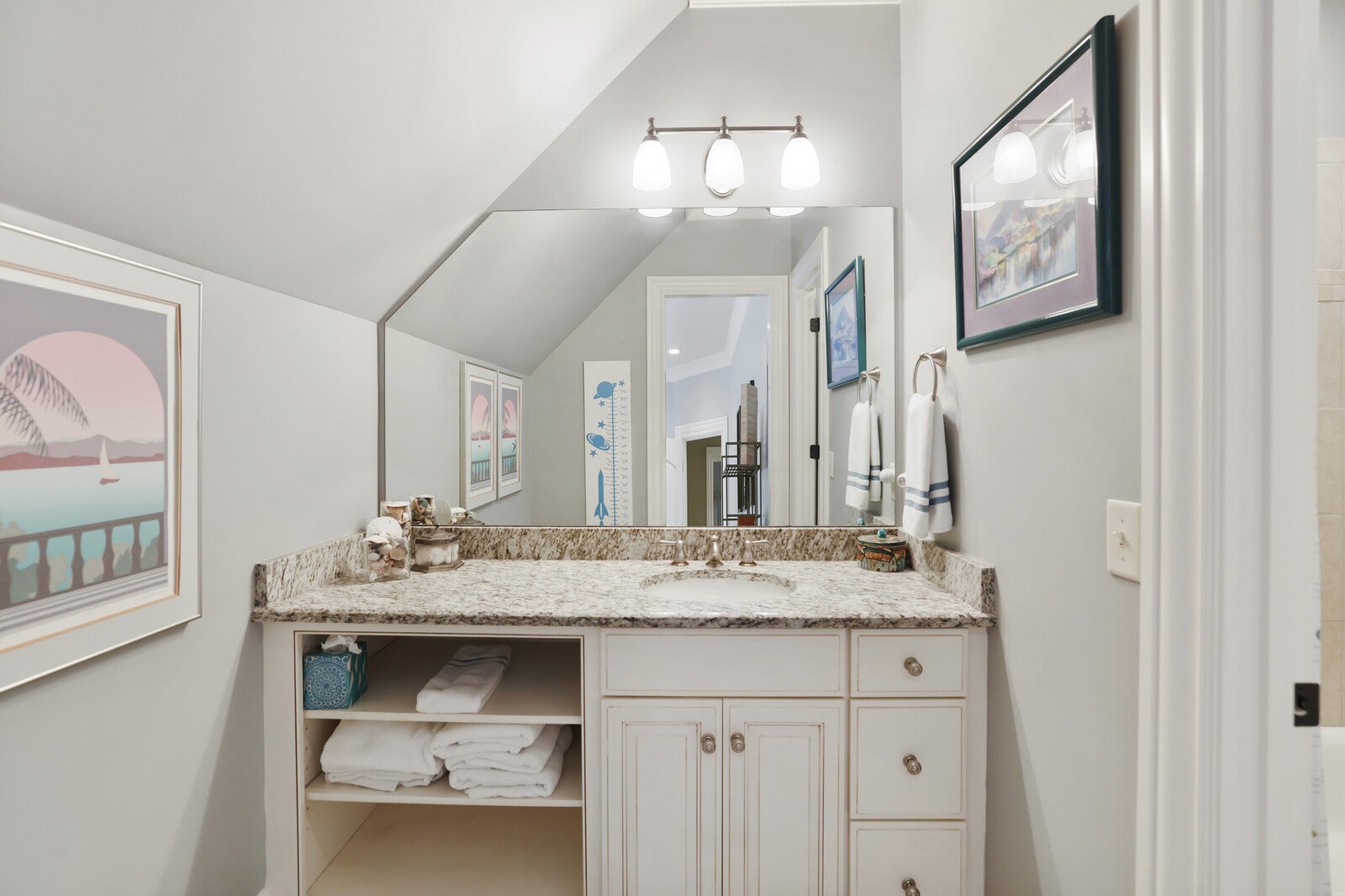 Brentwood, Tennessee, 37027, United States, 5 Bedrooms Bedrooms, ,5 BathroomsBathrooms,Residential,Active,1914575