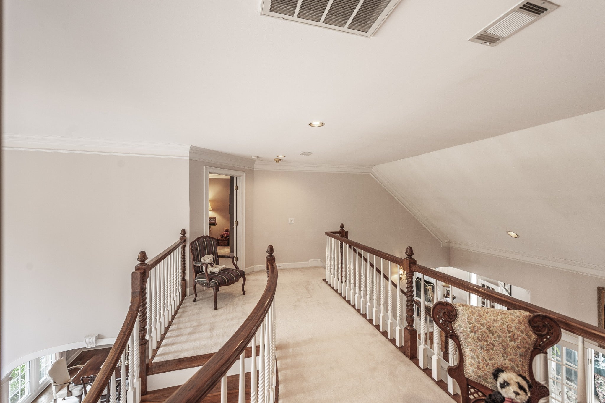 Hendersonville, Tennessee, 37075, United States, 4 Bedrooms Bedrooms, ,4 BathroomsBathrooms,Residential,Active,2003550