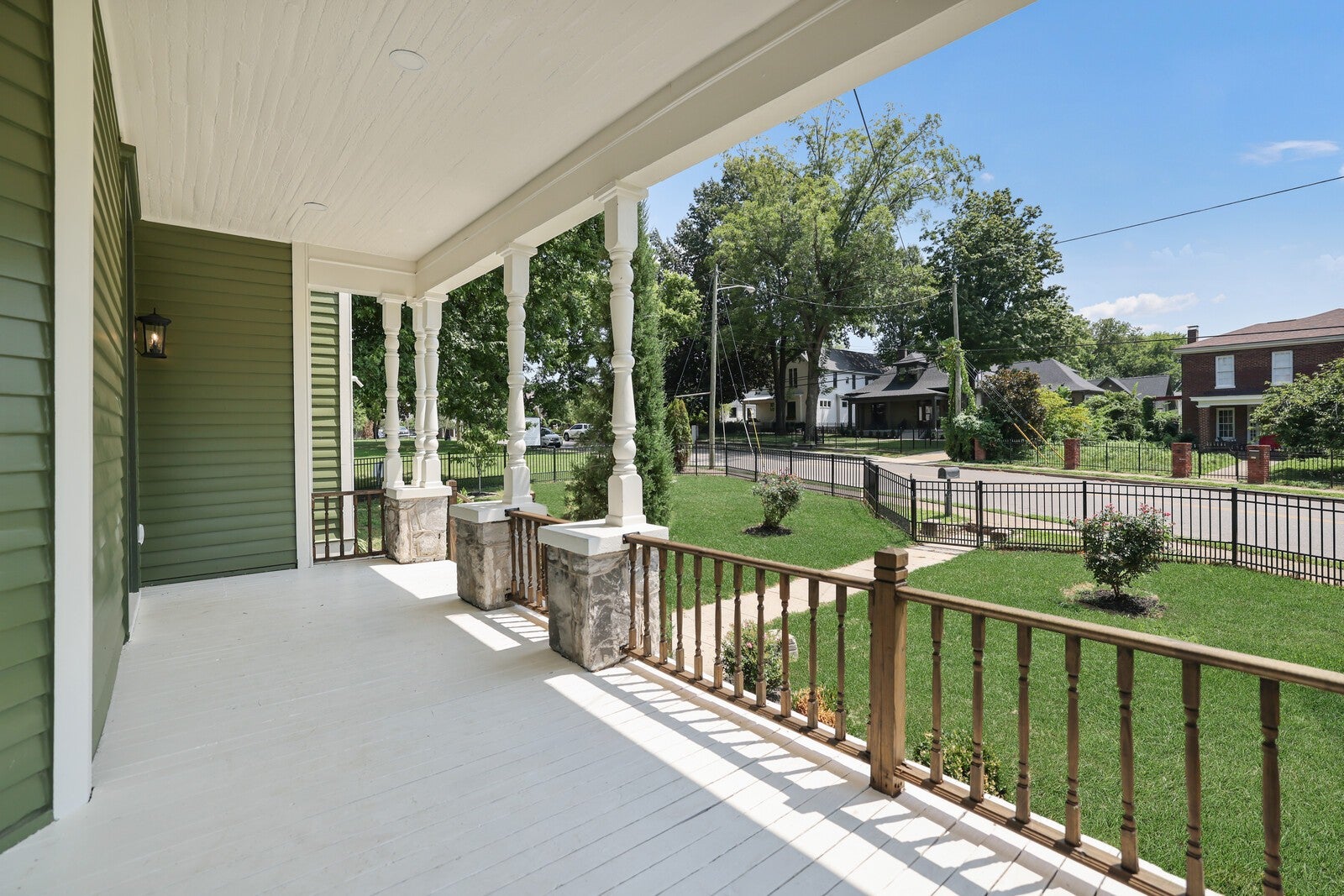 Nashville, Tennessee, 37204, United States, 4 Bedrooms Bedrooms, ,4 BathroomsBathrooms,Residential,Active,1922332