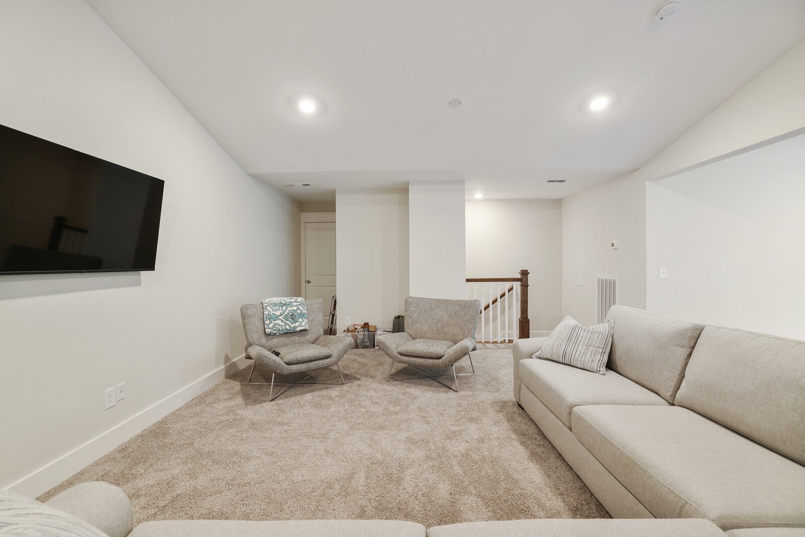 Franklin, Tennessee, 37064, United States, 3 Bedrooms Bedrooms, ,4 BathroomsBathrooms,Residential,Active,1907978
