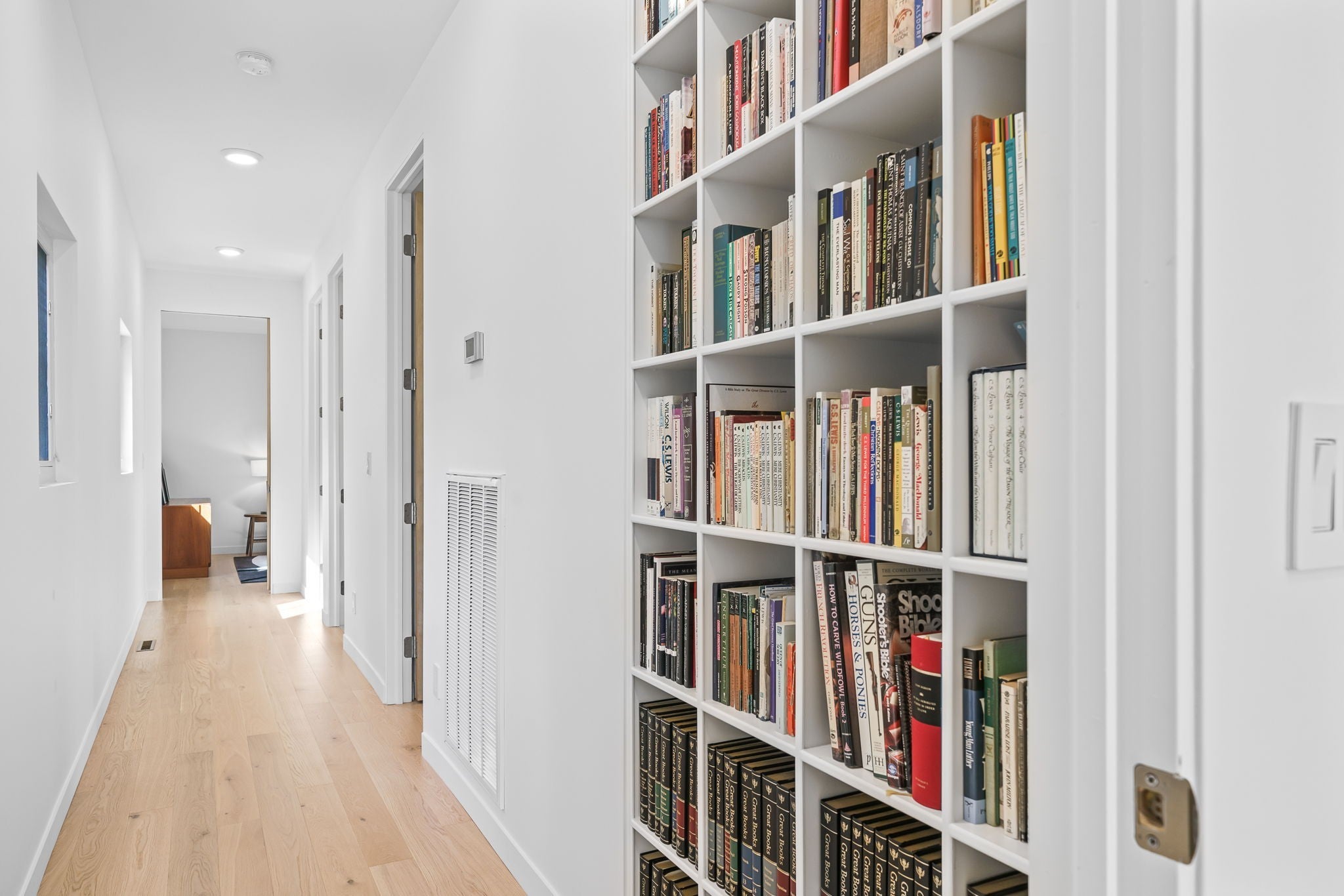 Crawford, Tennessee, 38554, United States, 3 Bedrooms Bedrooms, ,4 BathroomsBathrooms,Residential,Active,2007956