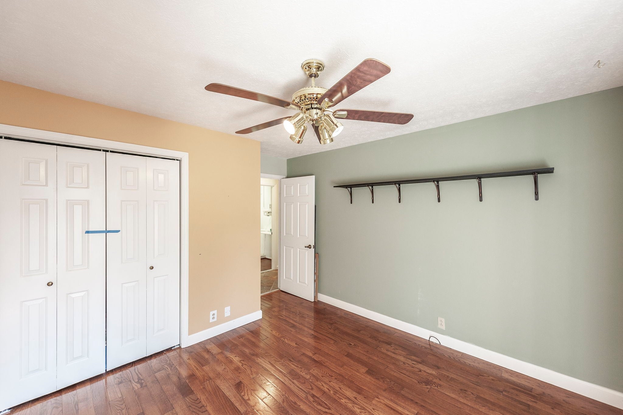 Hendersonville, Tennessee, 37075, United States, 4 Bedrooms Bedrooms, ,4 BathroomsBathrooms,Residential,Active,1959950