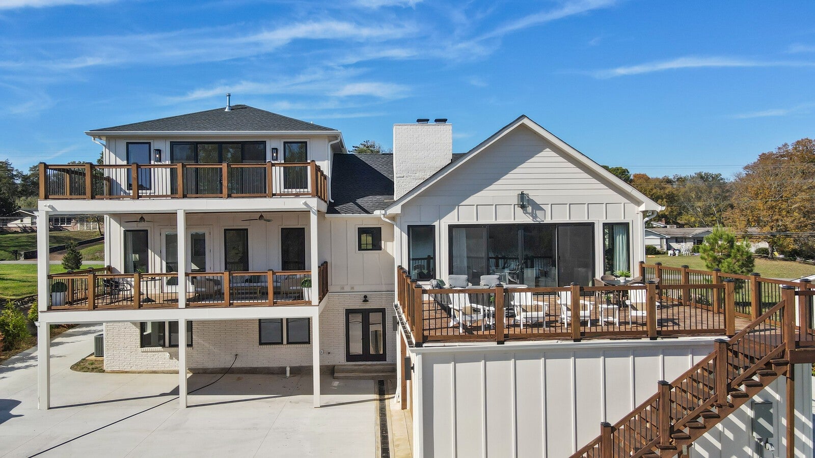 Hendersonville, Tennessee, 37075, United States, 5 Bedrooms Bedrooms, ,5 BathroomsBathrooms,Residential,Active,1988446