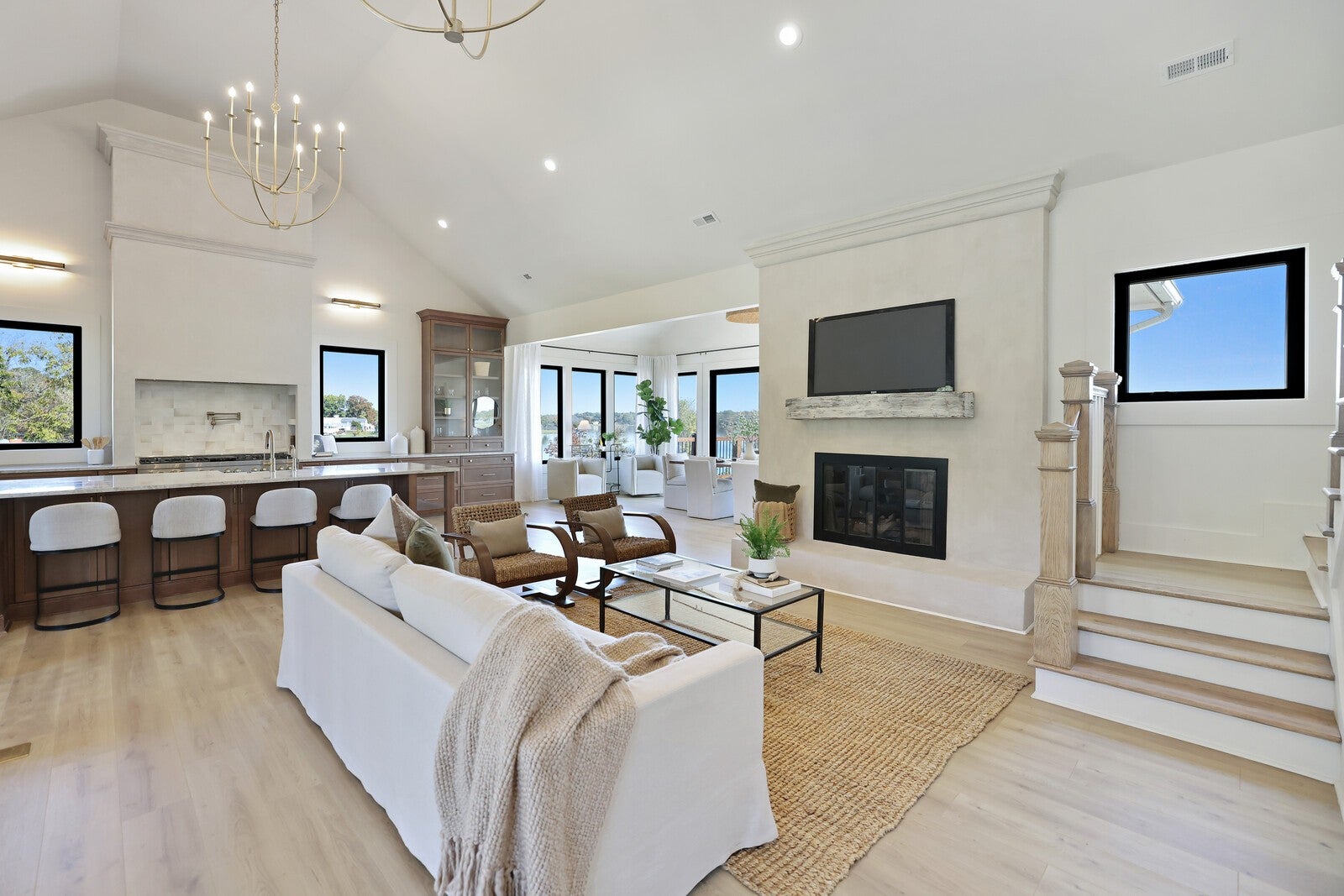 Hendersonville, Tennessee, 37075, United States, 5 Bedrooms Bedrooms, ,5 BathroomsBathrooms,Residential,Active,1988446