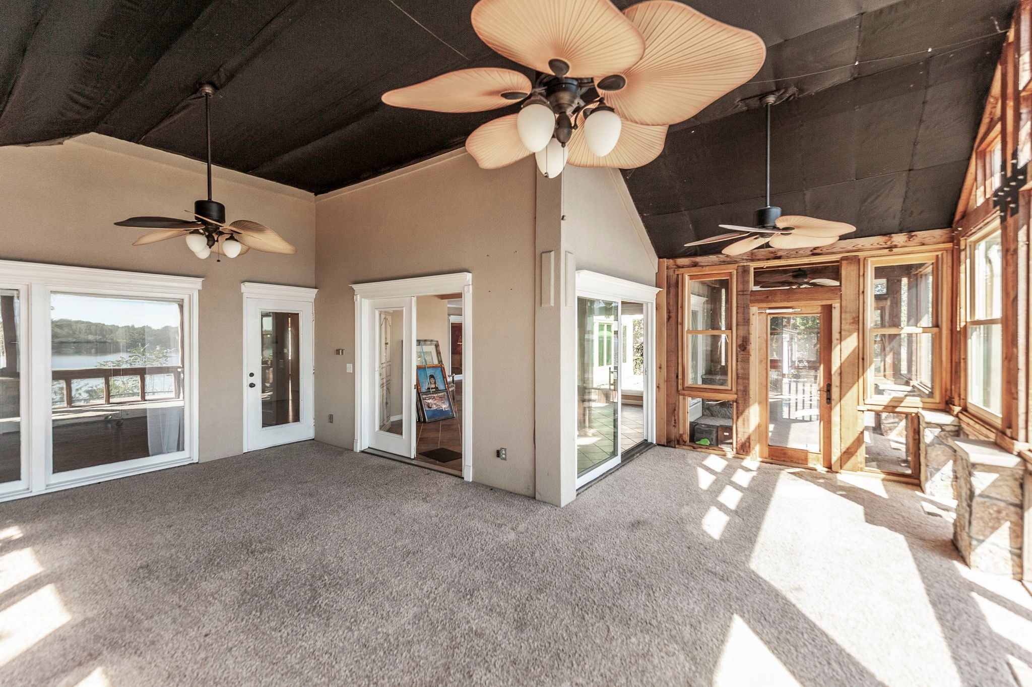 Hendersonville, Tennessee, 37075, United States, 4 Bedrooms Bedrooms, ,4 BathroomsBathrooms,Residential,Active,1959950