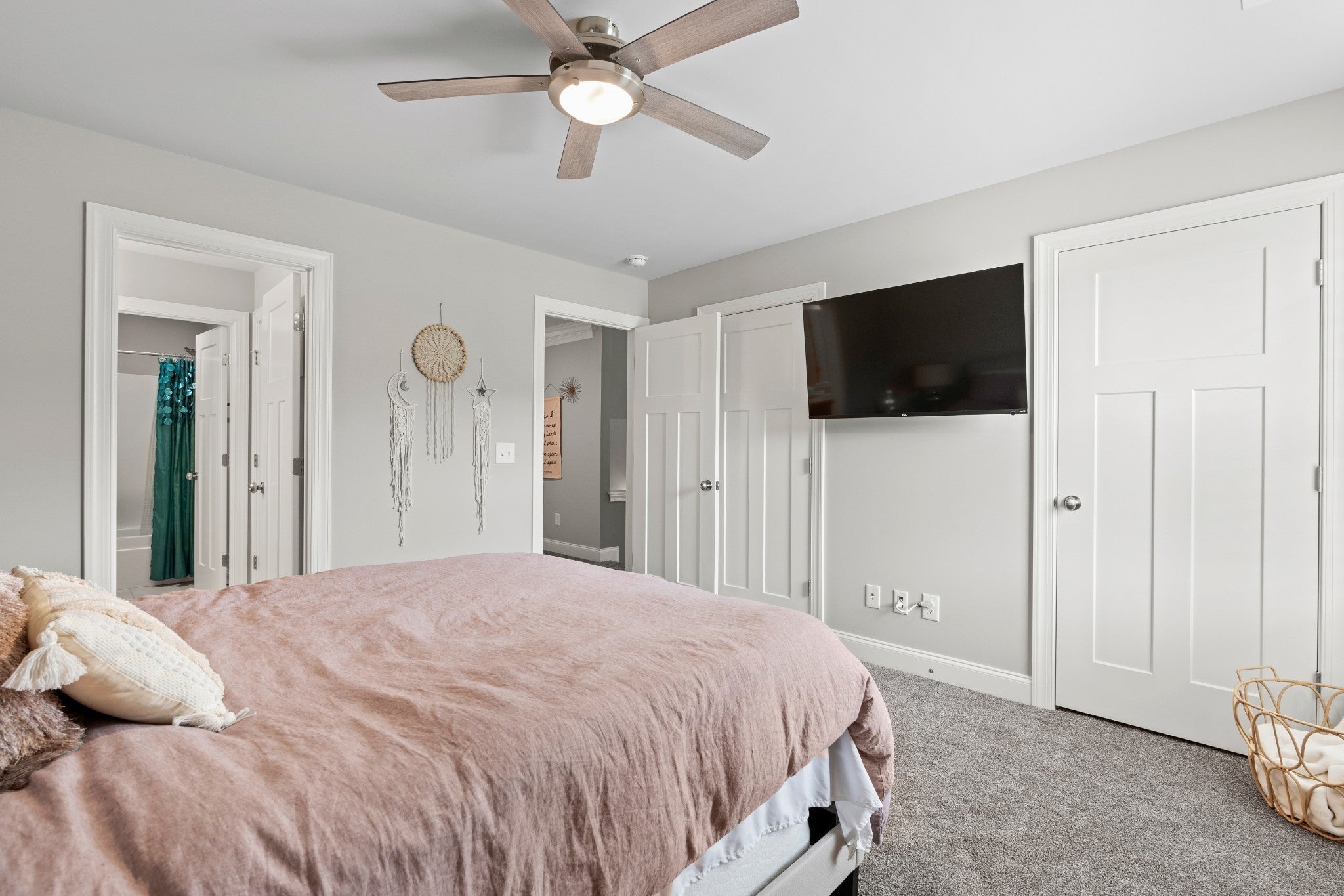 Lebanon, Tennessee, 37087, United States, 4 Bedrooms Bedrooms, ,3 BathroomsBathrooms,Residential,Contingent,2007216