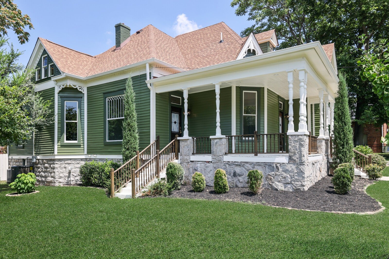 Nashville, Tennessee, 37204, United States, 4 Bedrooms Bedrooms, ,4 BathroomsBathrooms,Residential,Active,1922332