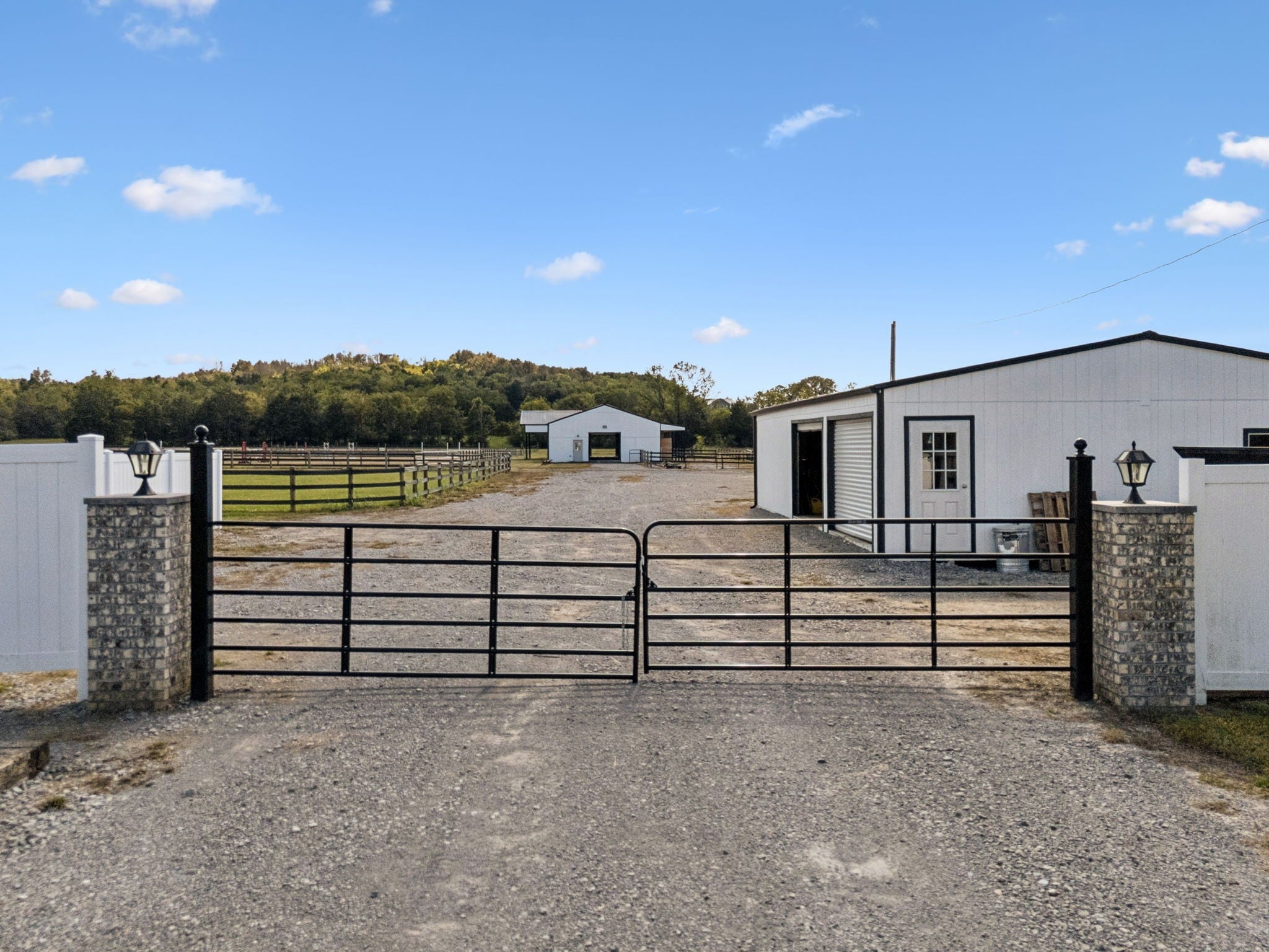 Lebanon, Tennessee, 37090, United States, 3 Bedrooms Bedrooms, ,4 BathroomsBathrooms,Residential,Active,2006888