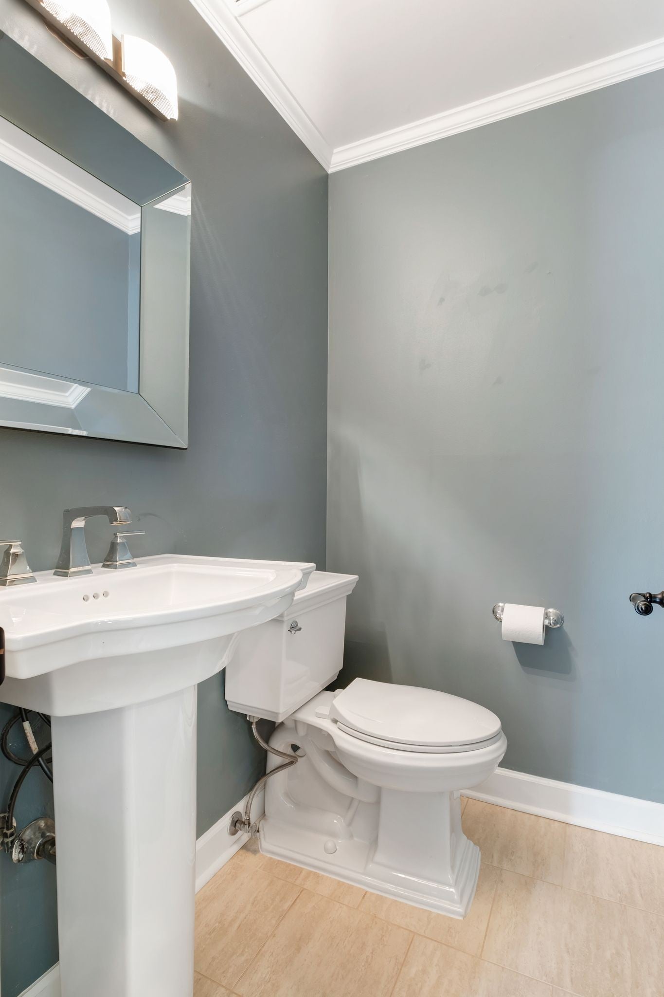 Nashville, Tennessee, 37221, United States, 4 Bedrooms Bedrooms, ,3 BathroomsBathrooms,Residential,Active,1967104