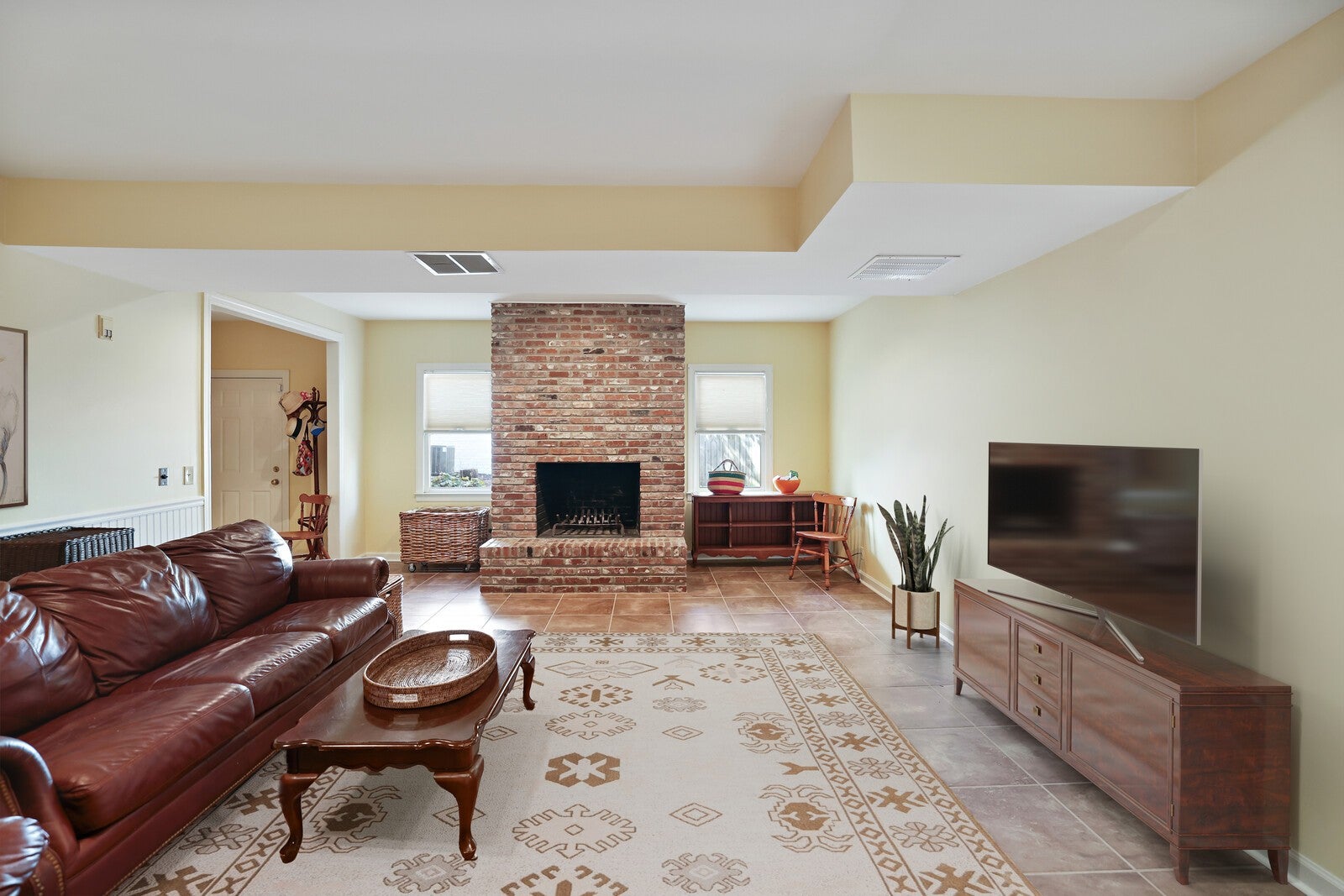 Nashville, Tennessee, 37205, United States, 4 Bedrooms Bedrooms, ,4 BathroomsBathrooms,Residential,Active,1953261