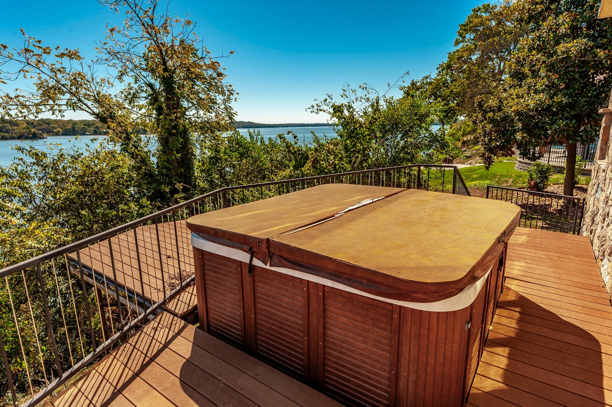 Hendersonville, Tennessee, 37075, United States, 4 Bedrooms Bedrooms, ,4 BathroomsBathrooms,Residential,Active,1959950