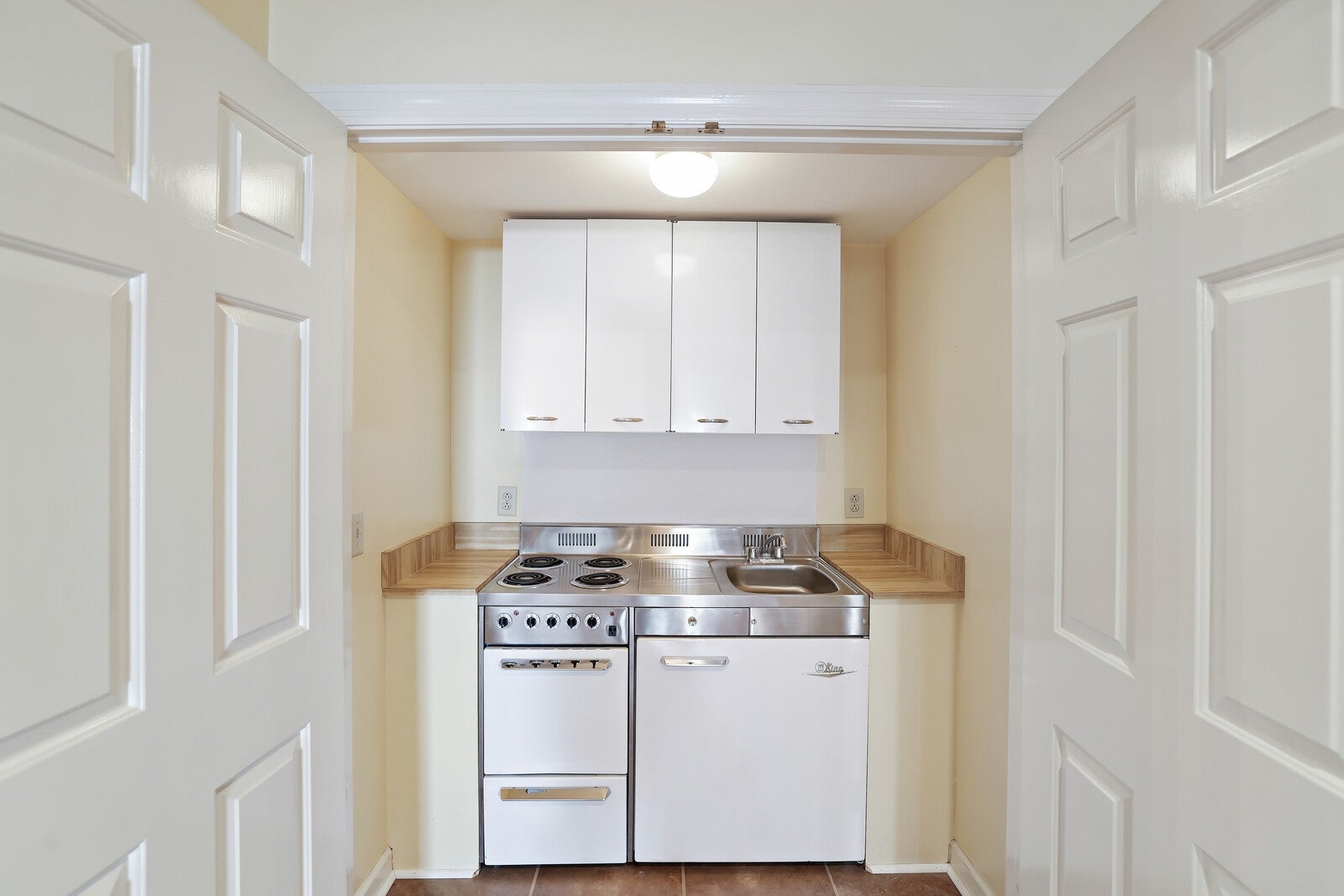 Nashville, Tennessee, 37205, United States, 4 Bedrooms Bedrooms, ,4 BathroomsBathrooms,Residential,Active,1953261