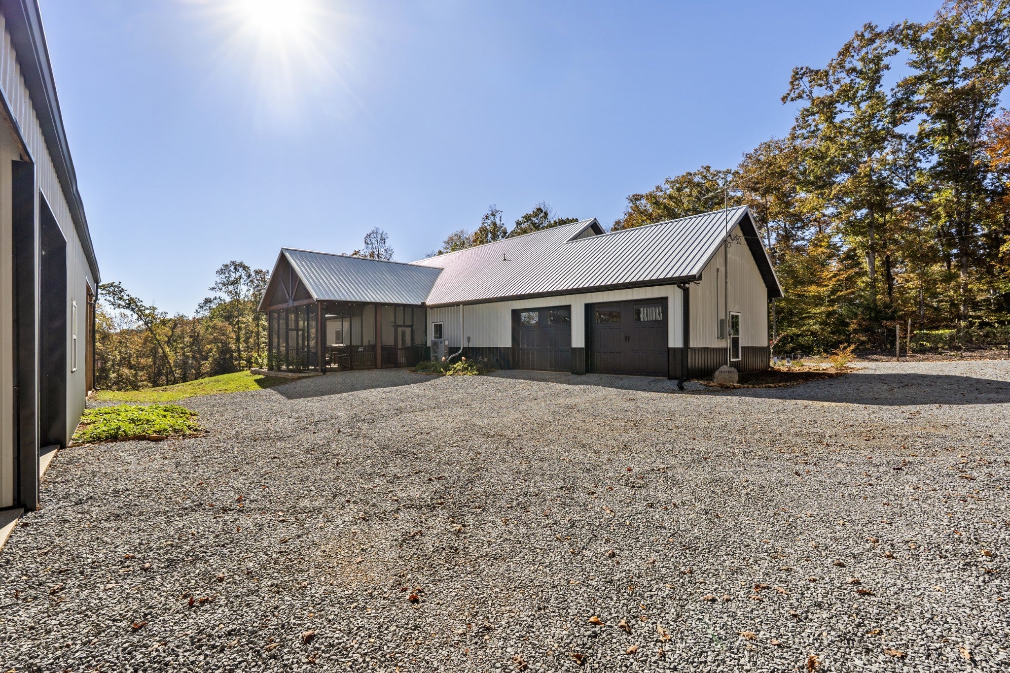 Centerville, Tennessee, 37033, United States, 3 Bedrooms Bedrooms, ,3 BathroomsBathrooms,Residential,Active,2007309