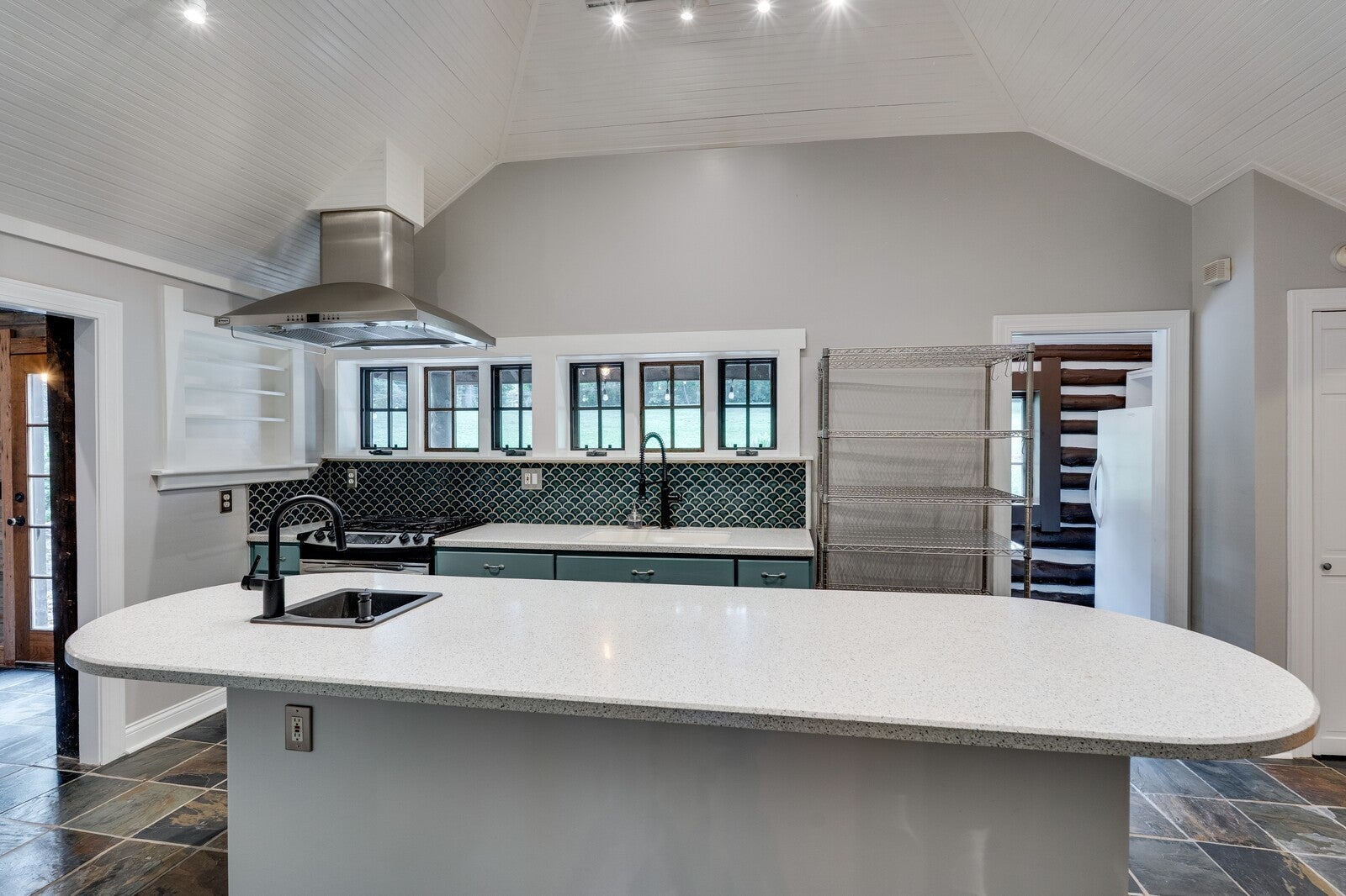 Brentwood, Tennessee, 37027, United States, 3 Bedrooms Bedrooms, ,3 BathroomsBathrooms,Residential,Active,1967284