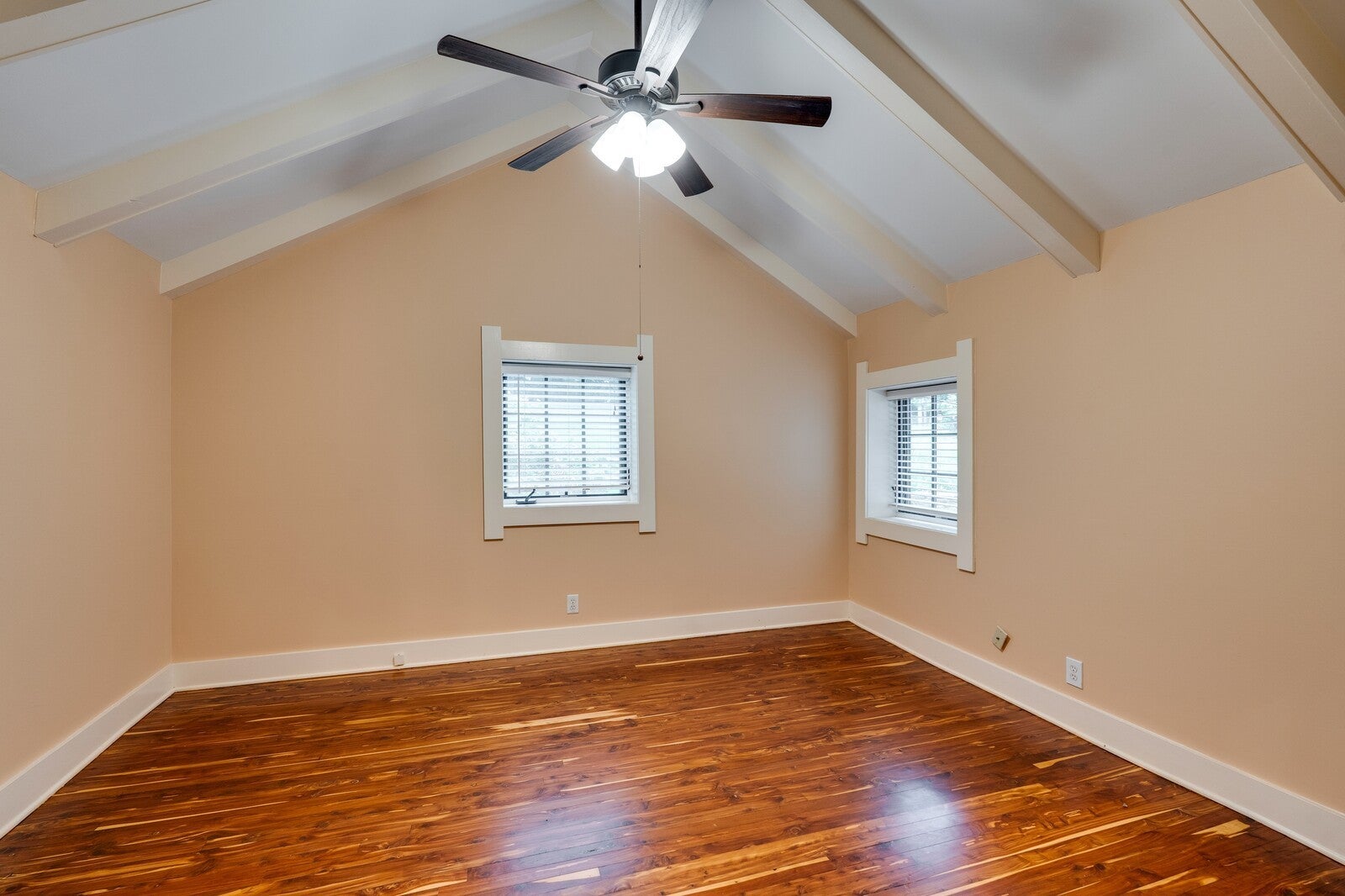 Brentwood, Tennessee, 37027, United States, 3 Bedrooms Bedrooms, ,3 BathroomsBathrooms,Residential,Active,1967284