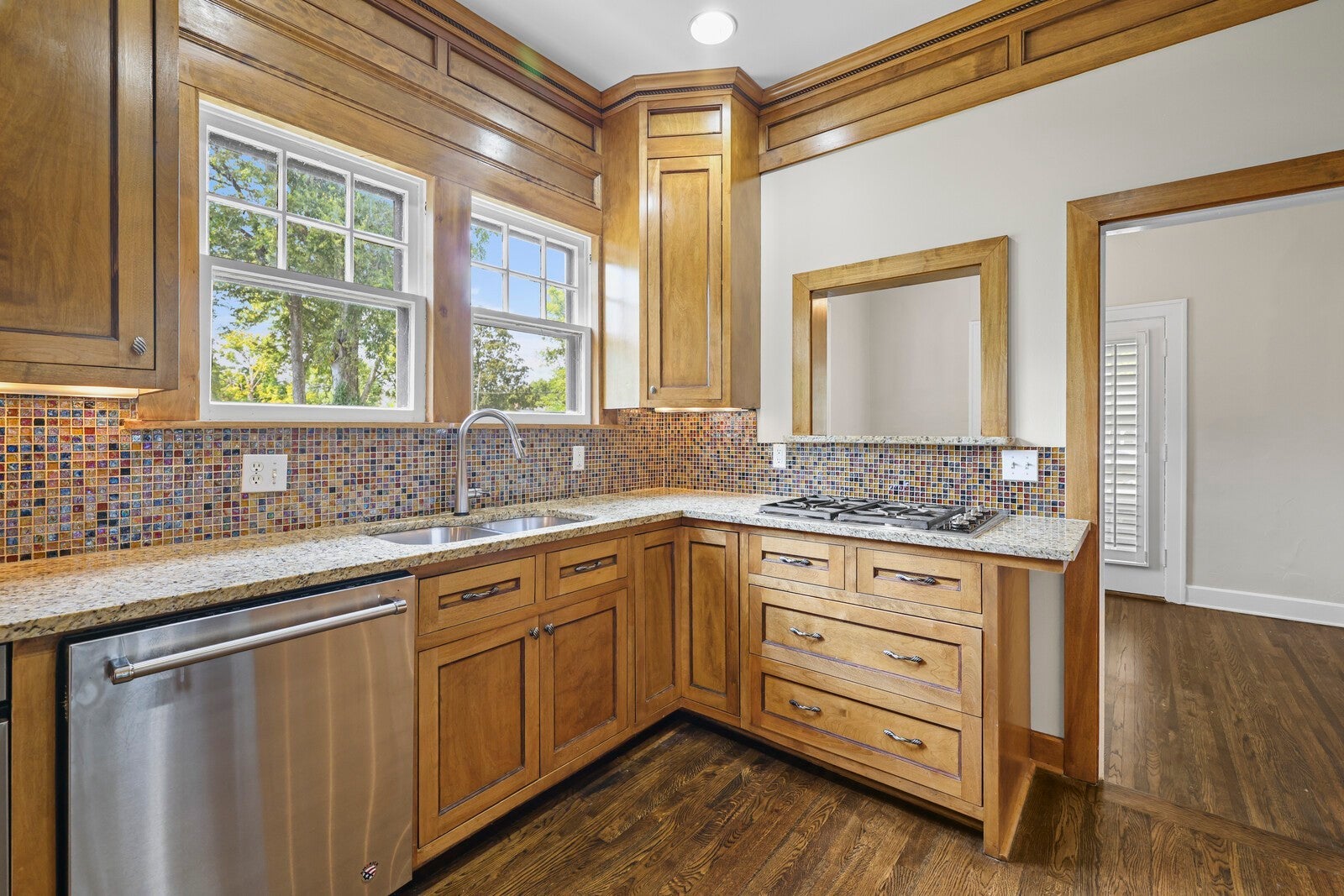 Nashville, Tennessee, 37212, United States, 4 Bedrooms Bedrooms, ,4 BathroomsBathrooms,Residential,Active,1999175