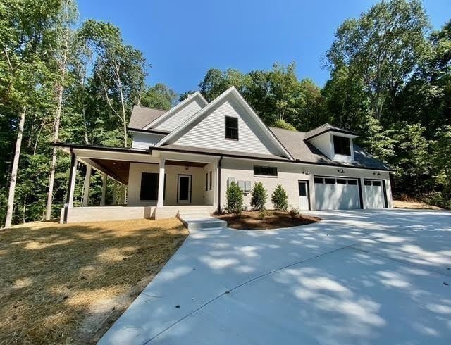 Greenbrier, Tennessee, 37073, United States, 5 Bedrooms Bedrooms, ,3 BathroomsBathrooms,Residential,Active,2007999