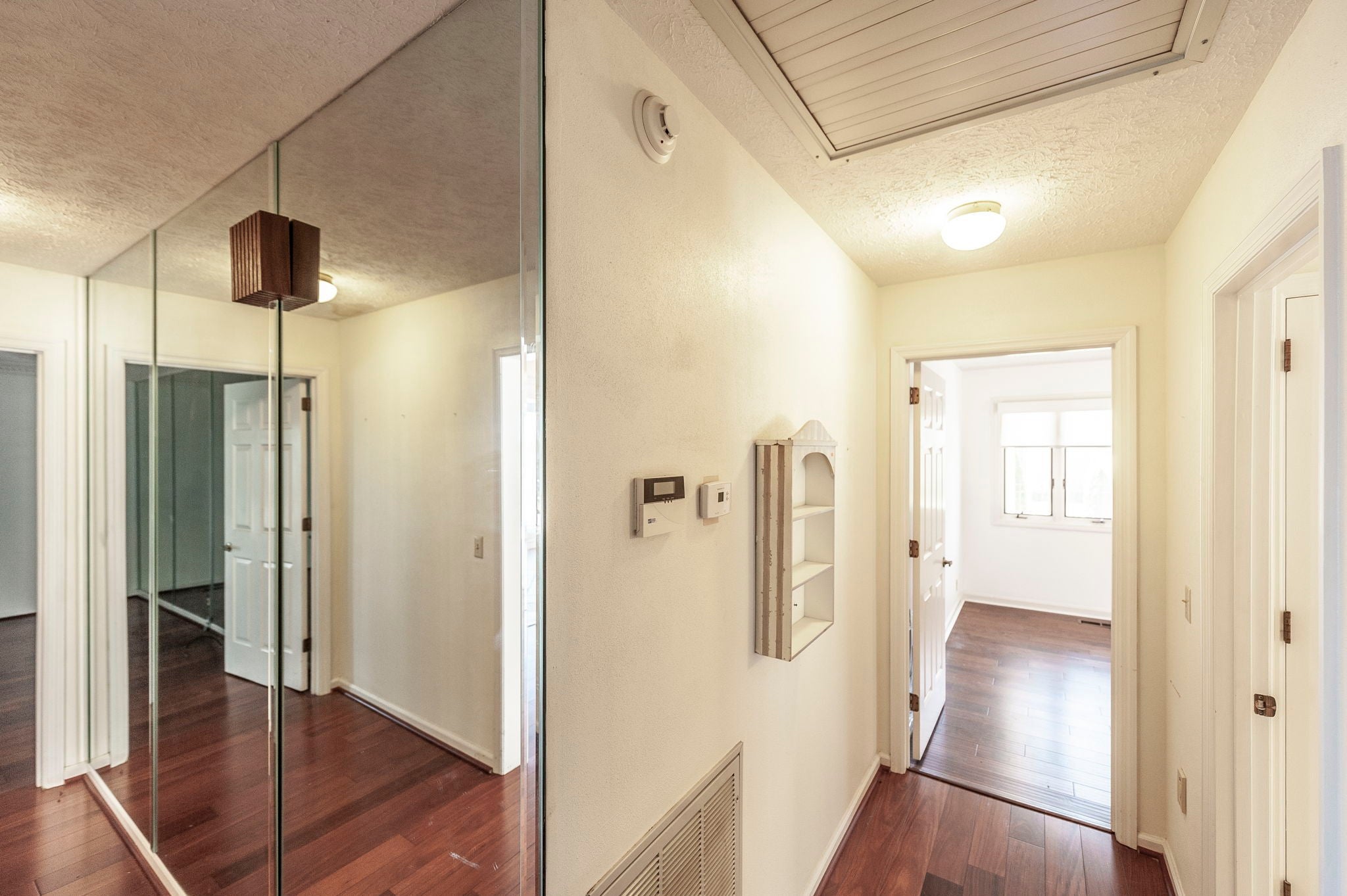 Hendersonville, Tennessee, 37075, United States, 4 Bedrooms Bedrooms, ,4 BathroomsBathrooms,Residential,Active,1959950