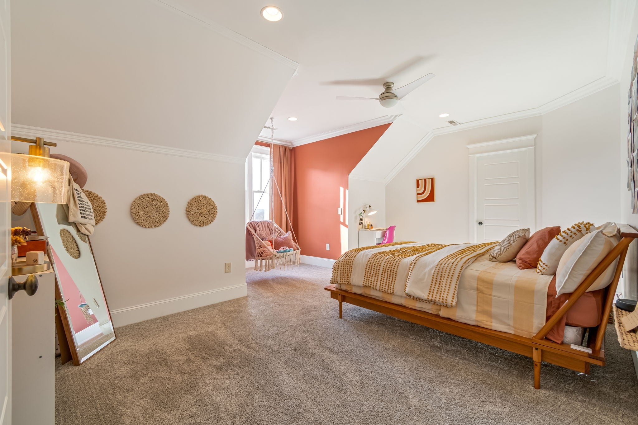 Thompsons Station, Tennessee, 37179, United States, 5 Bedrooms Bedrooms, ,5 BathroomsBathrooms,Residential,Active,2028176