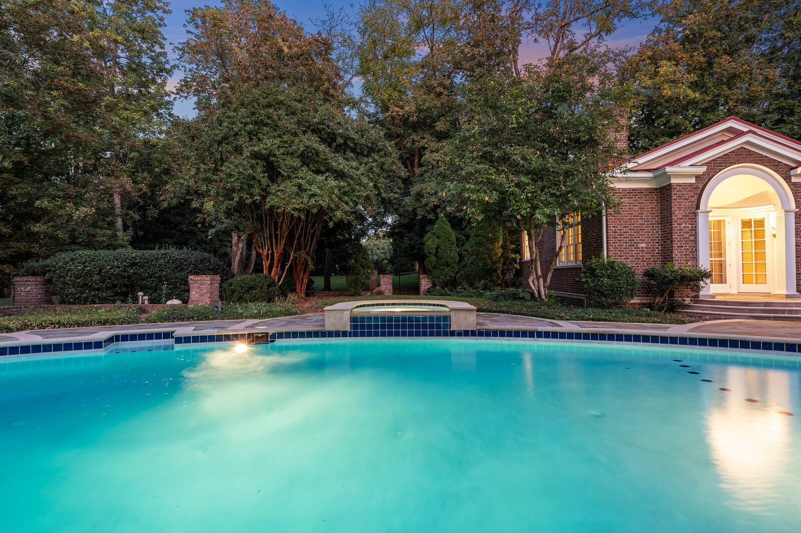 Nashville, Tennessee, 37205, United States, 5 Bedrooms Bedrooms, ,7 BathroomsBathrooms,Residential,Active,1965991