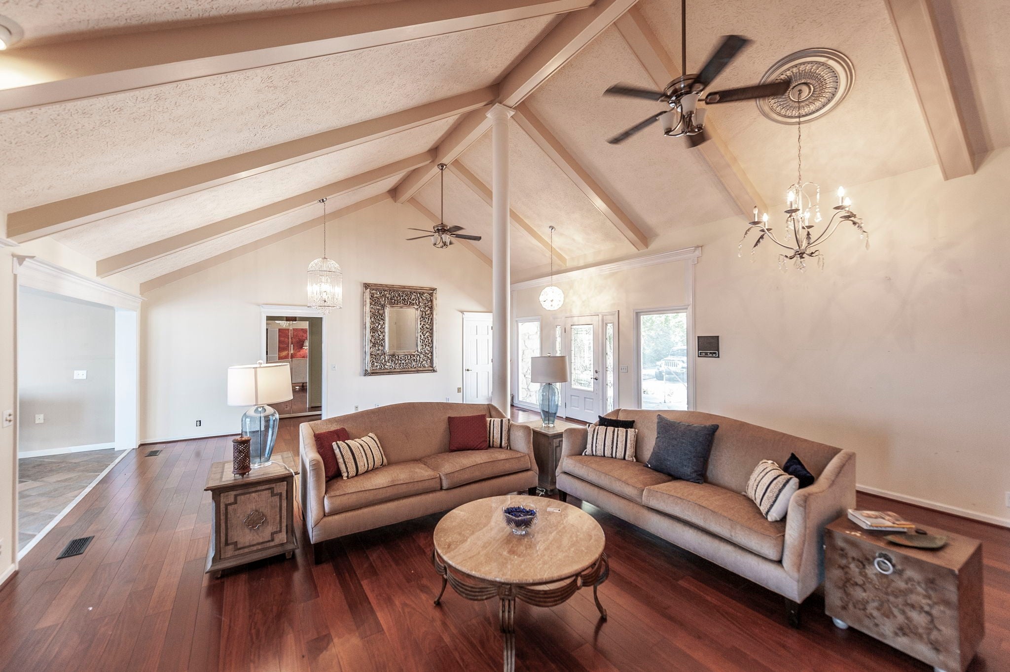 Hendersonville, Tennessee, 37075, United States, 4 Bedrooms Bedrooms, ,4 BathroomsBathrooms,Residential,Active,1959950