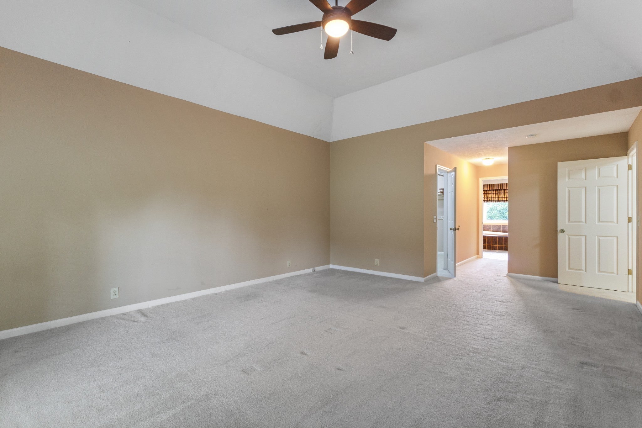 Gallatin, Tennessee, 37066, United States, 4 Bedrooms Bedrooms, ,3 BathroomsBathrooms,Residential,Active,1886830