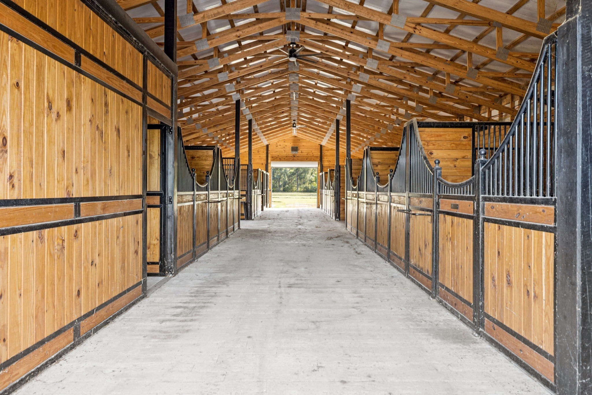 Lebanon, Tennessee, 37090, United States, 3 Bedrooms Bedrooms, ,4 BathroomsBathrooms,Residential,Active,2006888