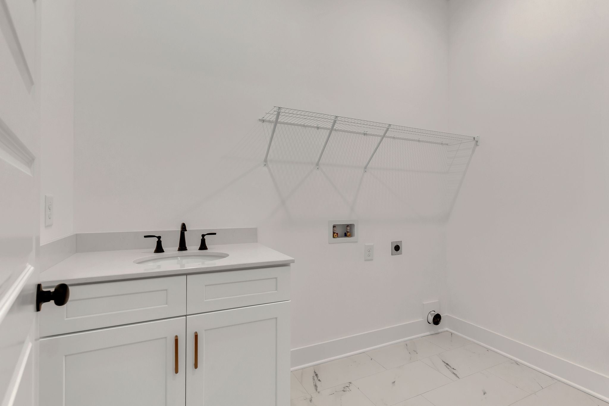 Hendersonville, Tennessee, 37075, United States, 4 Bedrooms Bedrooms, ,4 BathroomsBathrooms,Residential,Active,2011440