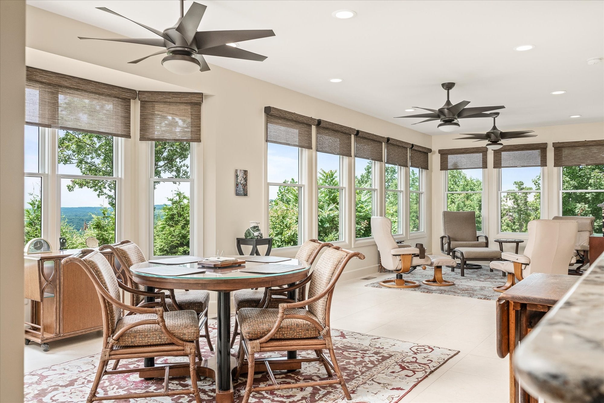 Crossville, Tennessee, 38558, United States, 4 Bedrooms Bedrooms, ,4 BathroomsBathrooms,Residential,Active,1968432