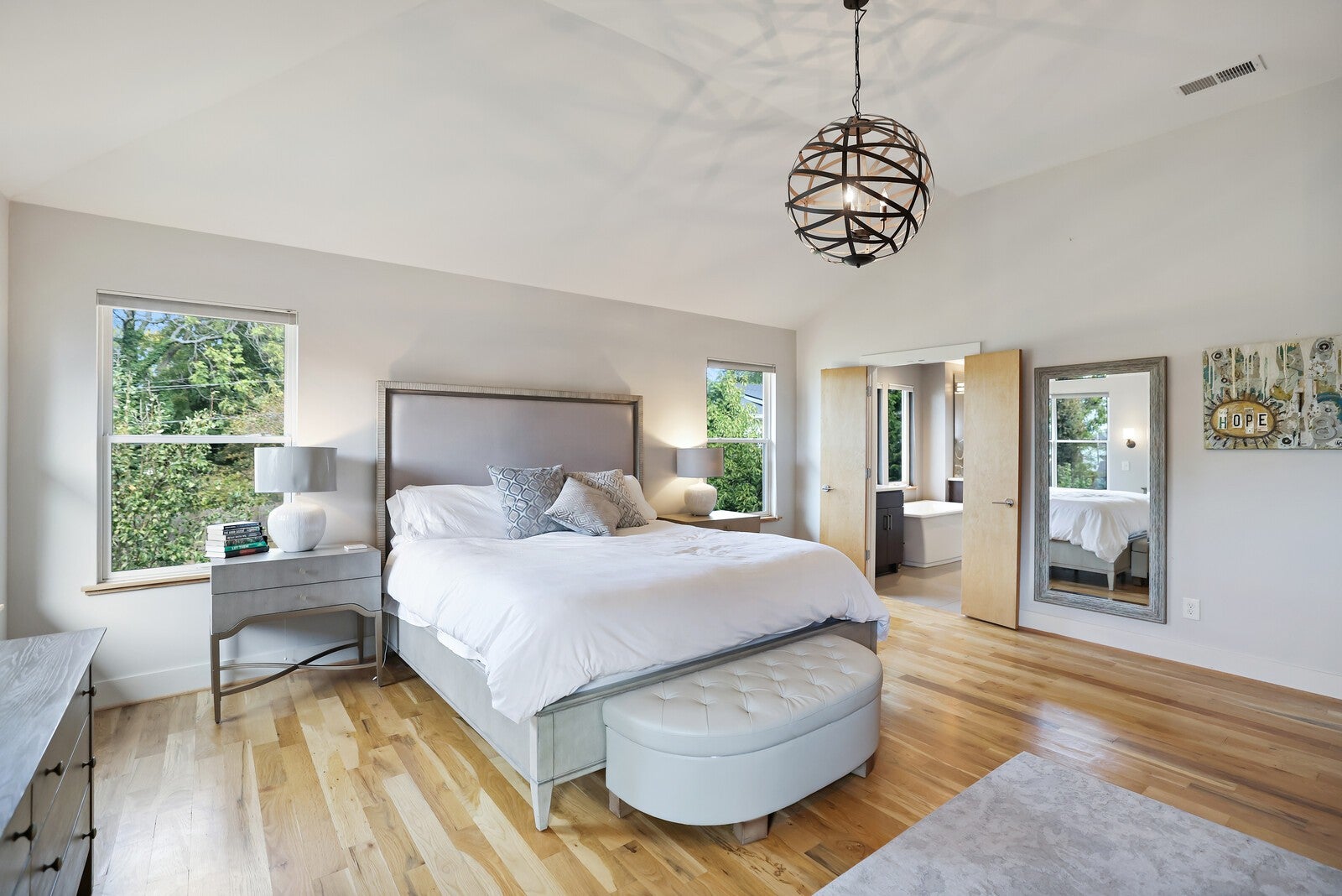 Nashville, Tennessee, 37206, United States, 4 Bedrooms Bedrooms, ,3 BathroomsBathrooms,Residential,Active,1969649