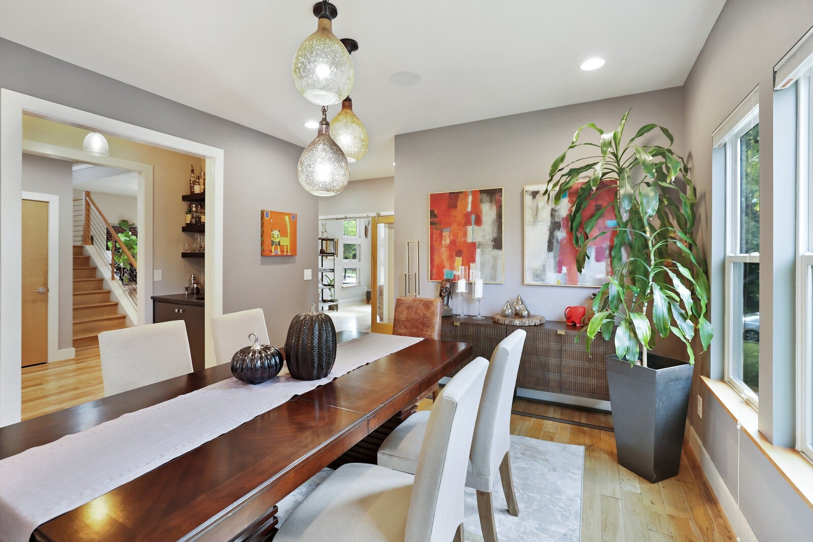 Nashville, Tennessee, 37206, United States, 4 Bedrooms Bedrooms, ,3 BathroomsBathrooms,Residential,Active,1969649