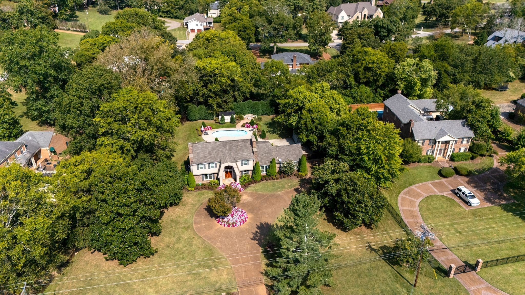 Nashville, Tennessee, 37221, United States, 4 Bedrooms Bedrooms, ,3 BathroomsBathrooms,Residential,Active,1967104