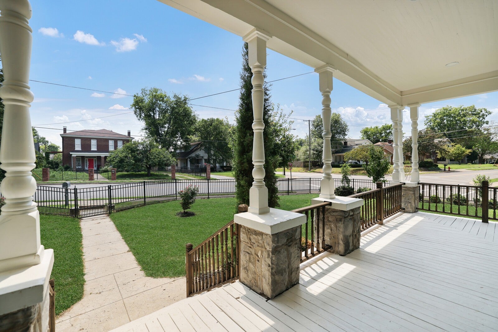 Nashville, Tennessee, 37204, United States, 4 Bedrooms Bedrooms, ,4 BathroomsBathrooms,Residential,Active,1922332