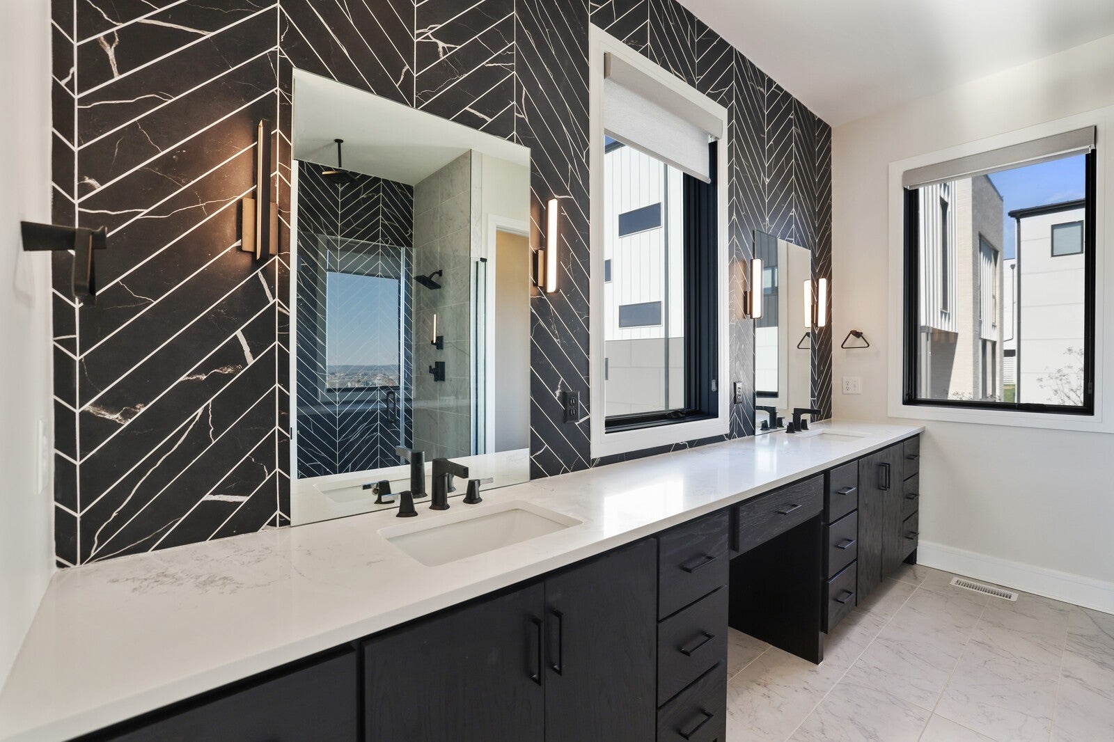 Nashville, Tennessee, 37209, United States, 4 Bedrooms Bedrooms, ,5 BathroomsBathrooms,Residential,Active,2007005