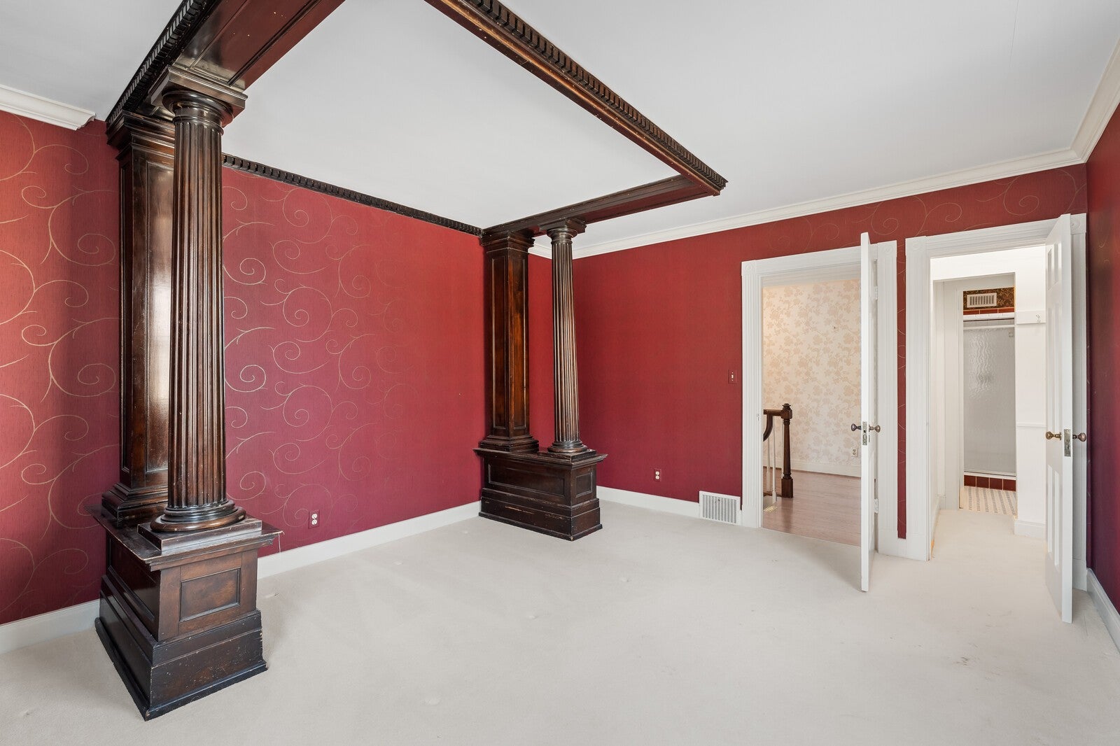 Nashville, Tennessee, 37215, United States, 4 Bedrooms Bedrooms, ,3 BathroomsBathrooms,Residential,Active,1997588