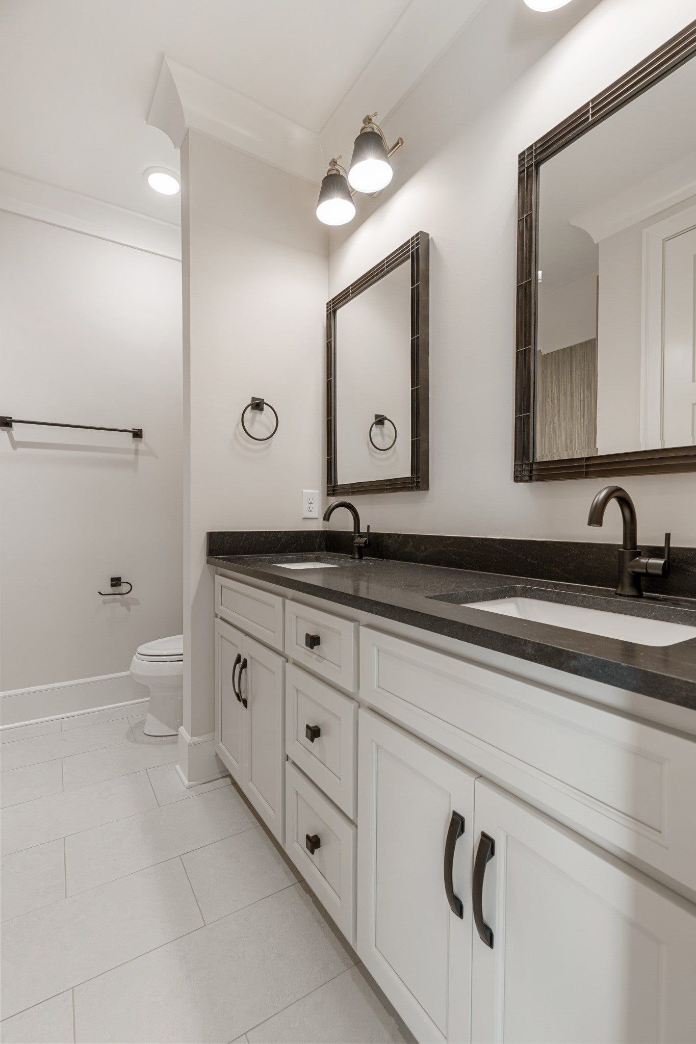 Lebanon, Tennessee, 37087, United States, 5 Bedrooms Bedrooms, ,5 BathroomsBathrooms,Residential,Active,2006870