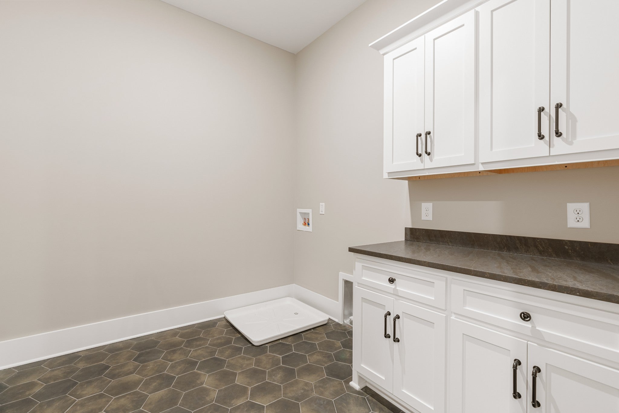 Lebanon, Tennessee, 37090, United States, 5 Bedrooms Bedrooms, ,7 BathroomsBathrooms,Residential,Active,1927656