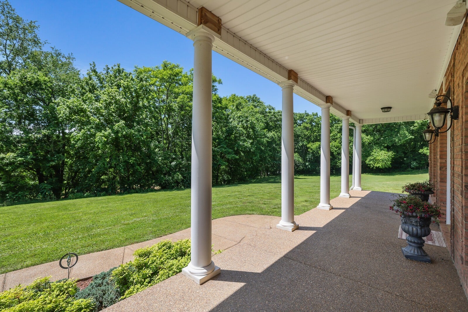 Culleoka, Tennessee, 38451, United States, 3 Bedrooms Bedrooms, ,5 BathroomsBathrooms,Residential,Active,2007337