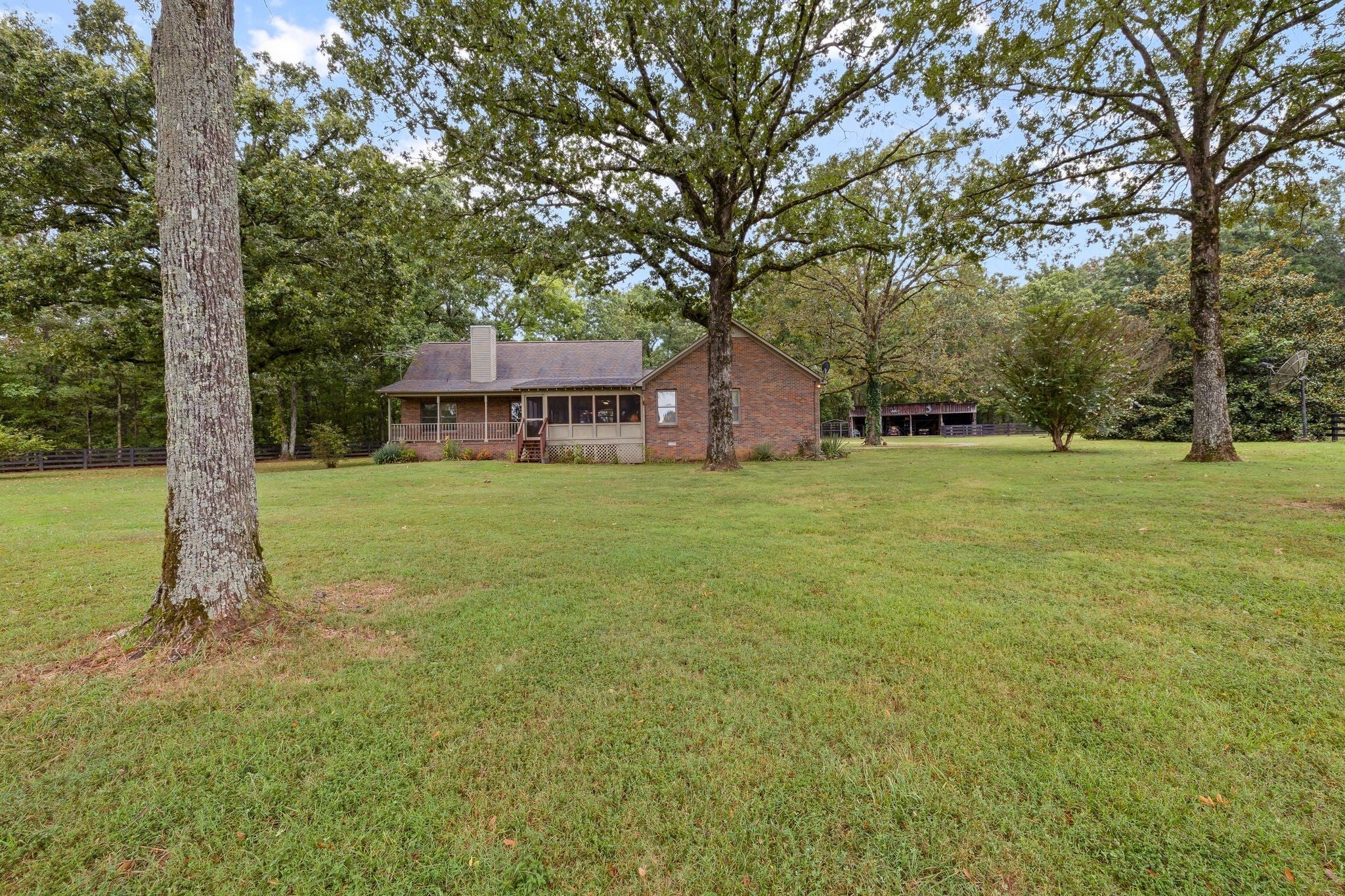 Columbia, Tennessee, 38401, United States, 3 Bedrooms Bedrooms, ,3 BathroomsBathrooms,Residential,Active,1936631