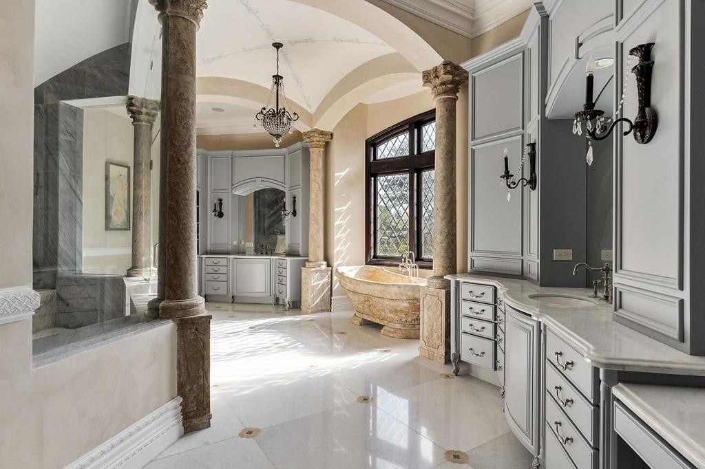 Smithville, Tennessee, 37166, United States, ,7 BathroomsBathrooms,Residential,Active,1769789