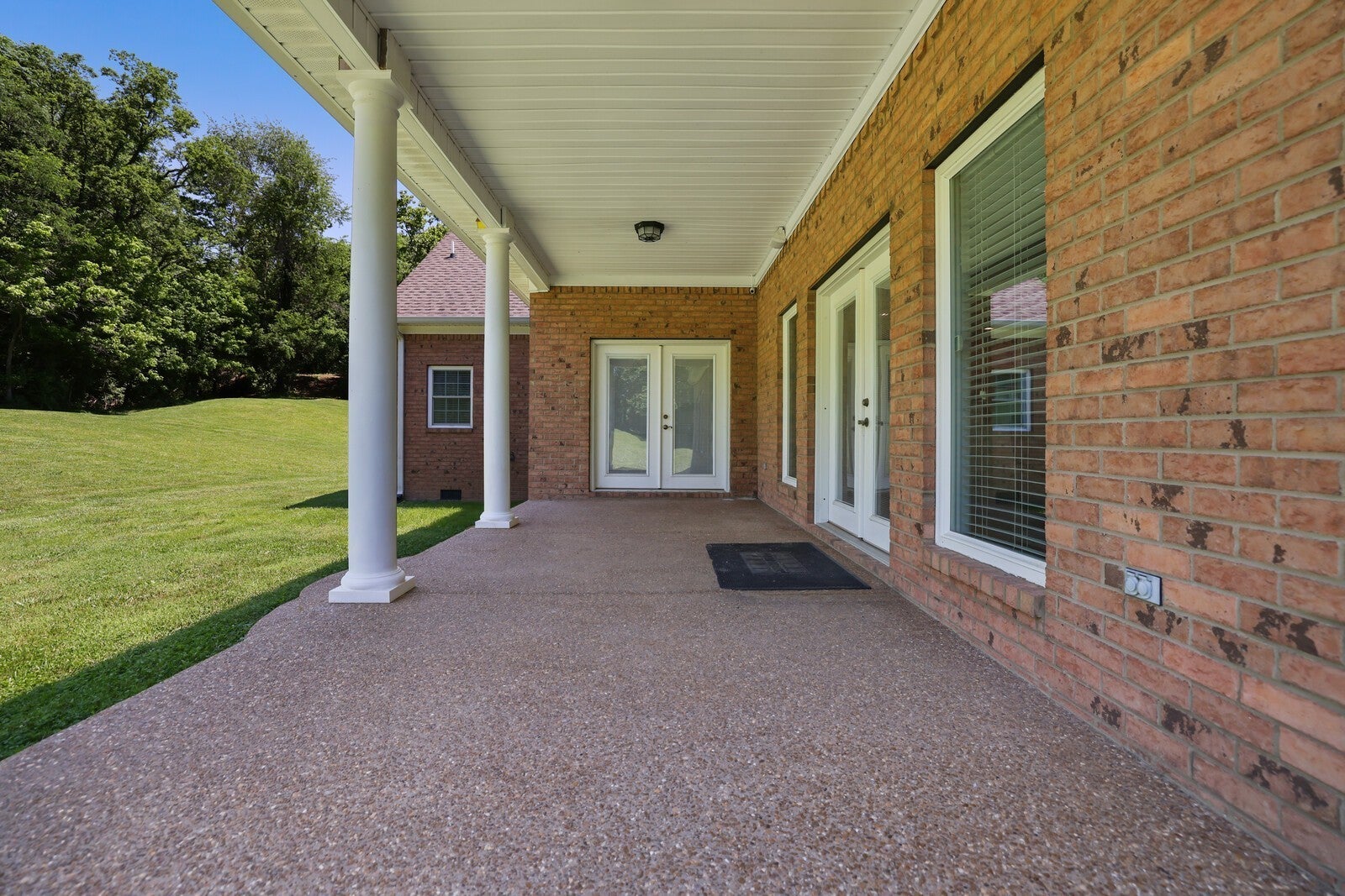 Culleoka, Tennessee, 38451, United States, 3 Bedrooms Bedrooms, ,5 BathroomsBathrooms,Residential,Active,2007337