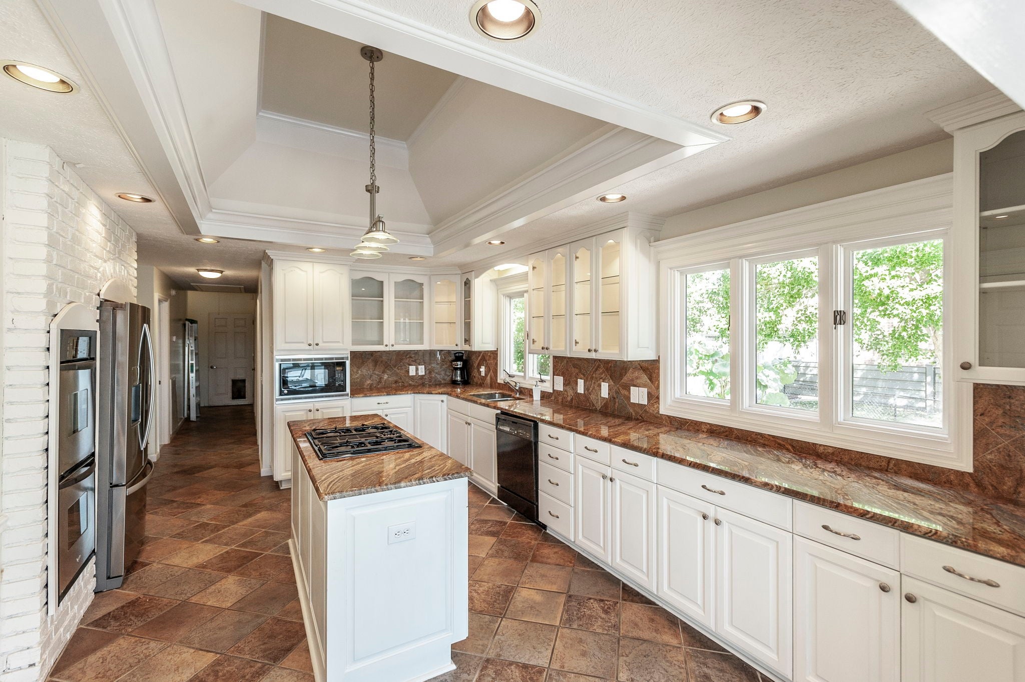 Hendersonville, Tennessee, 37075, United States, 4 Bedrooms Bedrooms, ,4 BathroomsBathrooms,Residential,Active,1959950