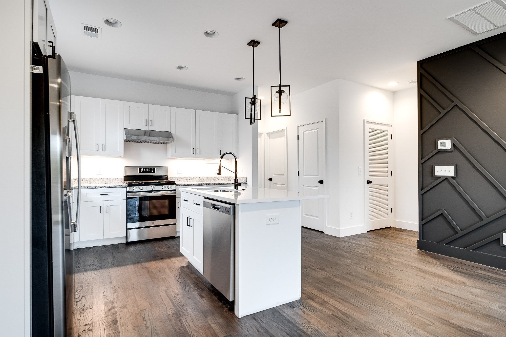 Nashville, Tennessee, 37207, United States, ,Residential,Active,1907970