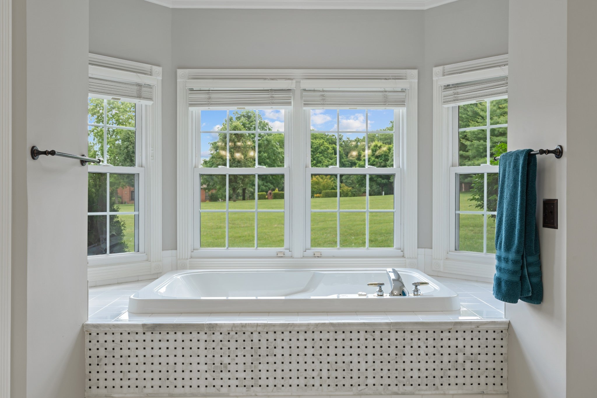 Gallatin, Tennessee, 37066, United States, 4 Bedrooms Bedrooms, ,5 BathroomsBathrooms,Residential,Active,1834473