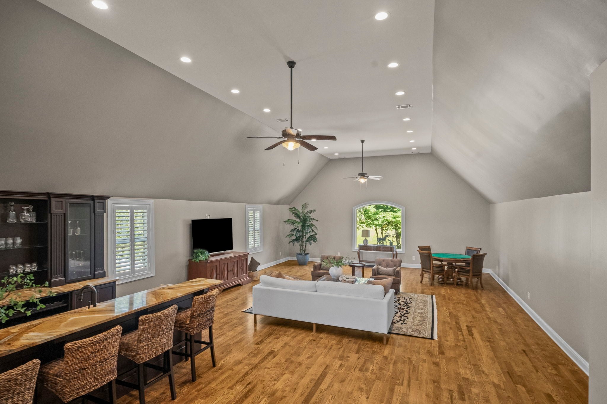 Cross Plains, Tennessee, 37049, United States, 5 Bedrooms Bedrooms, ,6 BathroomsBathrooms,Residential,Active,1919379