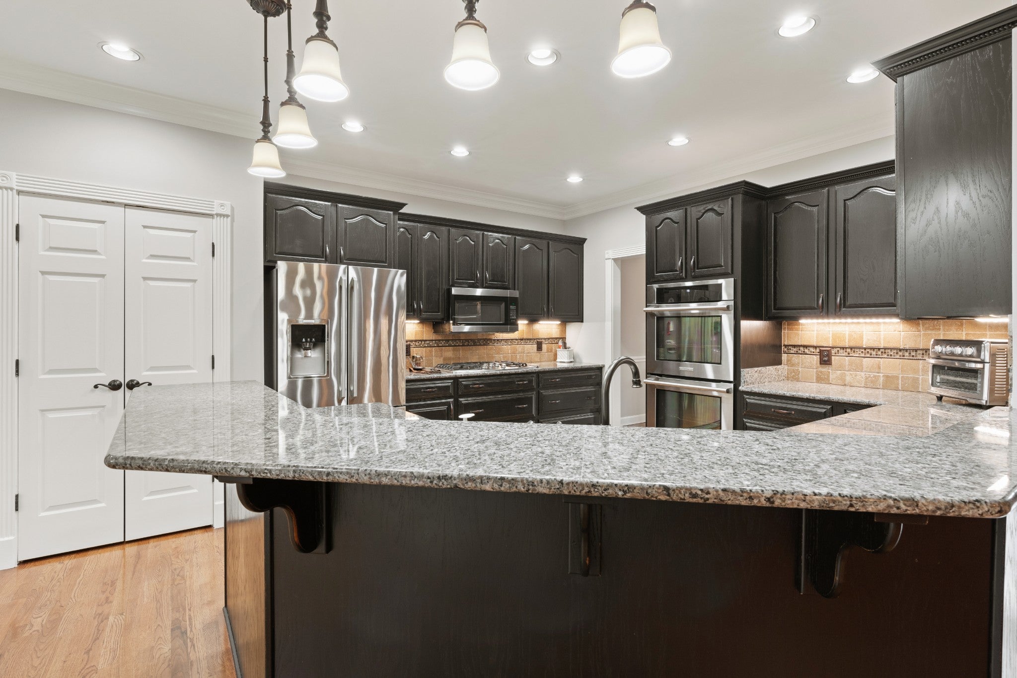 Gallatin, Tennessee, 37066, United States, 4 Bedrooms Bedrooms, ,5 BathroomsBathrooms,Residential,Active,1834473