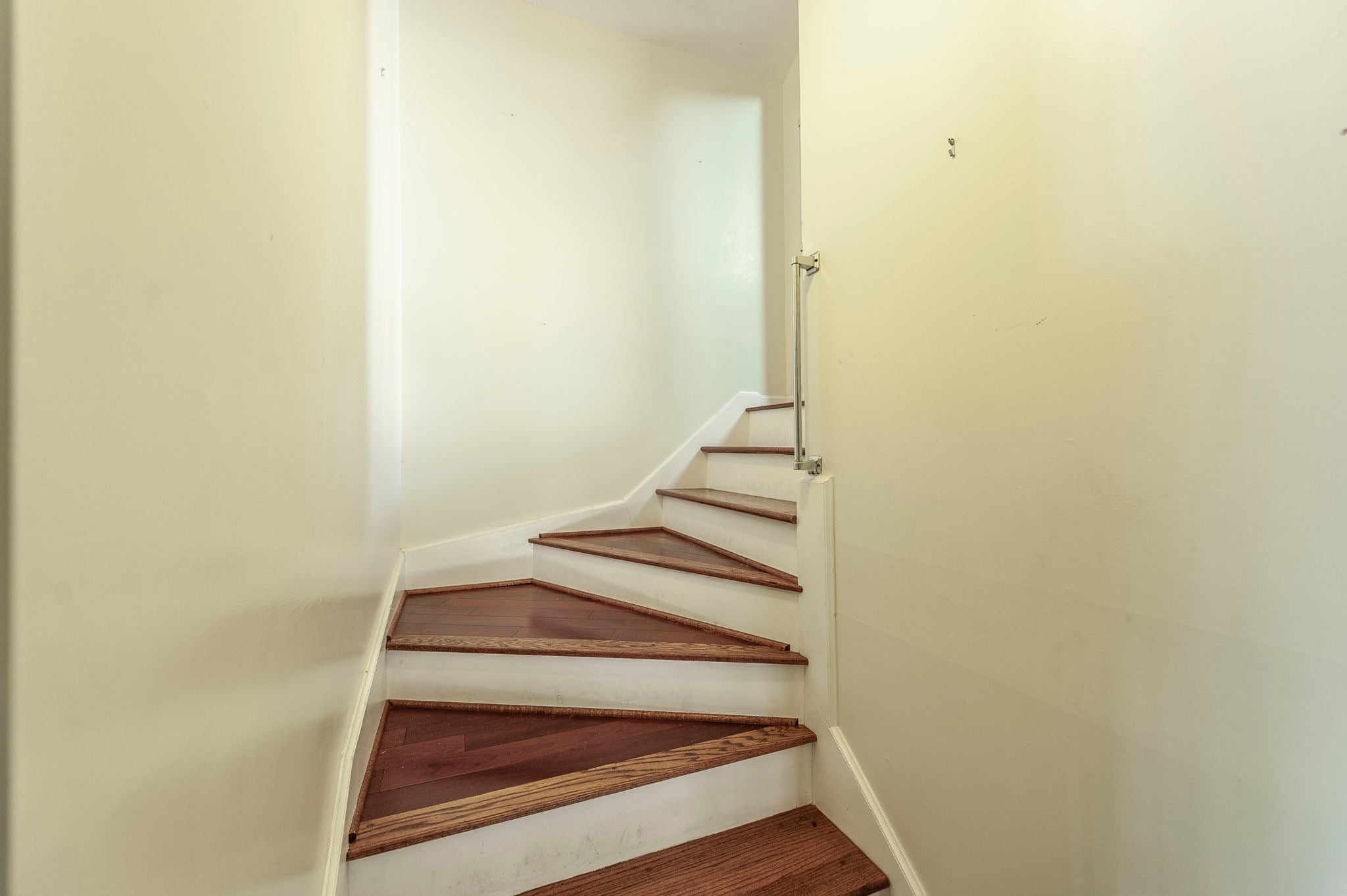 Hendersonville, Tennessee, 37075, United States, 4 Bedrooms Bedrooms, ,4 BathroomsBathrooms,Residential,Active,1959950