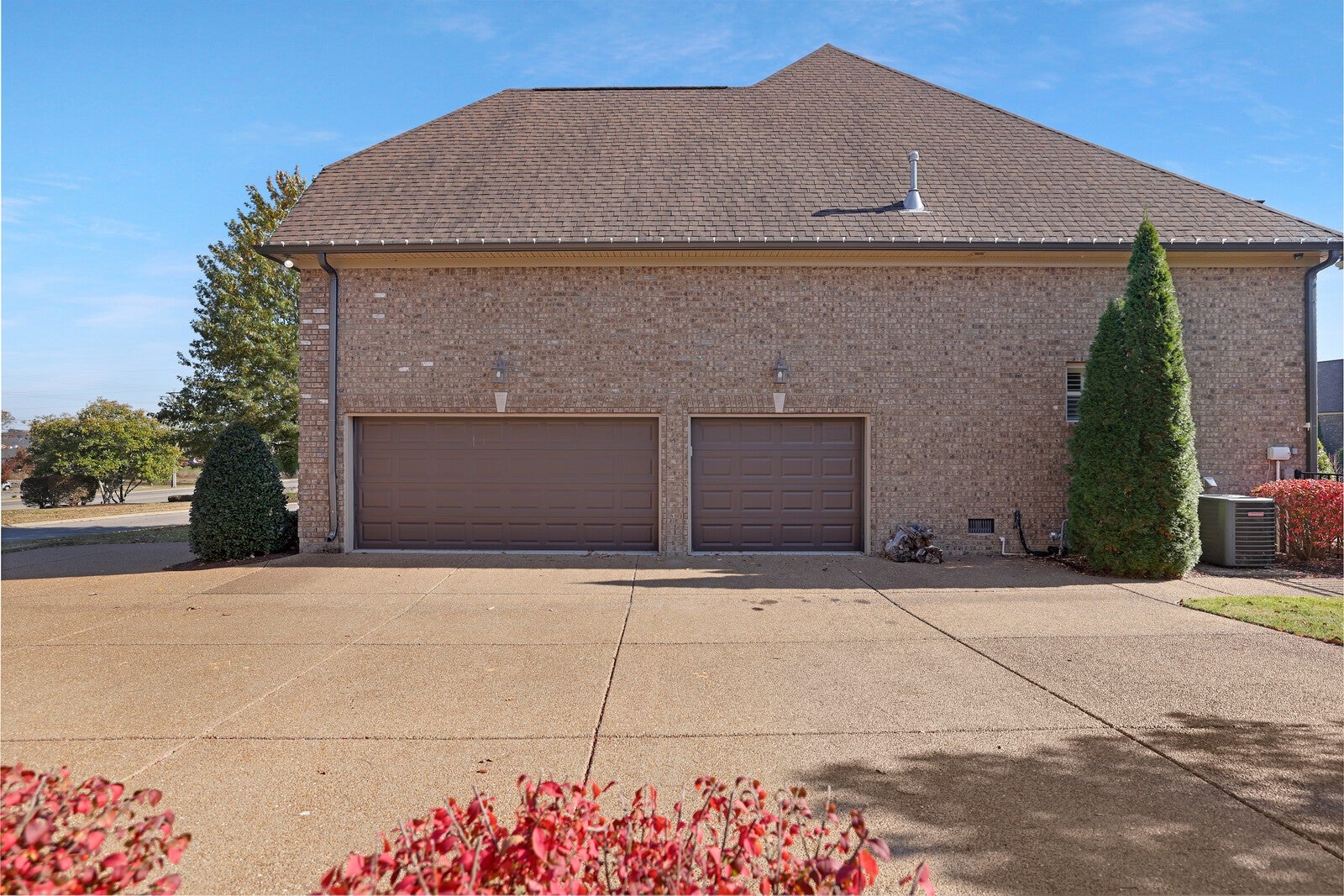 Lebanon, Tennessee, 37087, United States, 4 Bedrooms Bedrooms, ,4 BathroomsBathrooms,Residential,Active,1994975