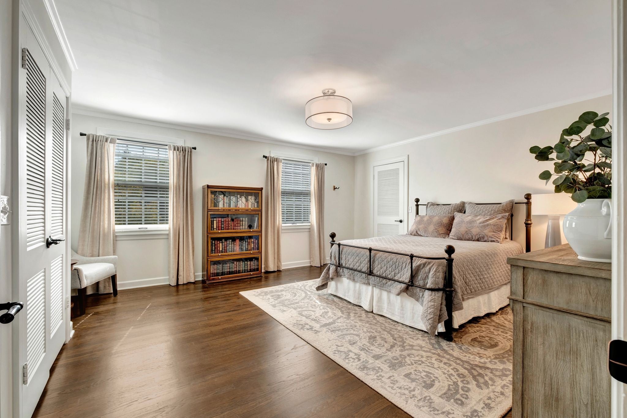 Nashville, Tennessee, 37221, United States, 4 Bedrooms Bedrooms, ,3 BathroomsBathrooms,Residential,Active,1967104